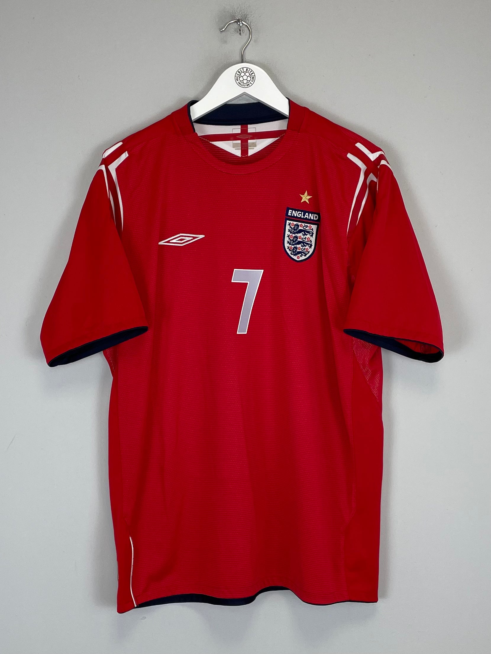 Shop 2004/06 ENGLAND BECKHAM #7 AWAY SHIRT (XL) UMBRO, classic football shirts, vintage football shirts & retro soccer jerseys at Cult Kits