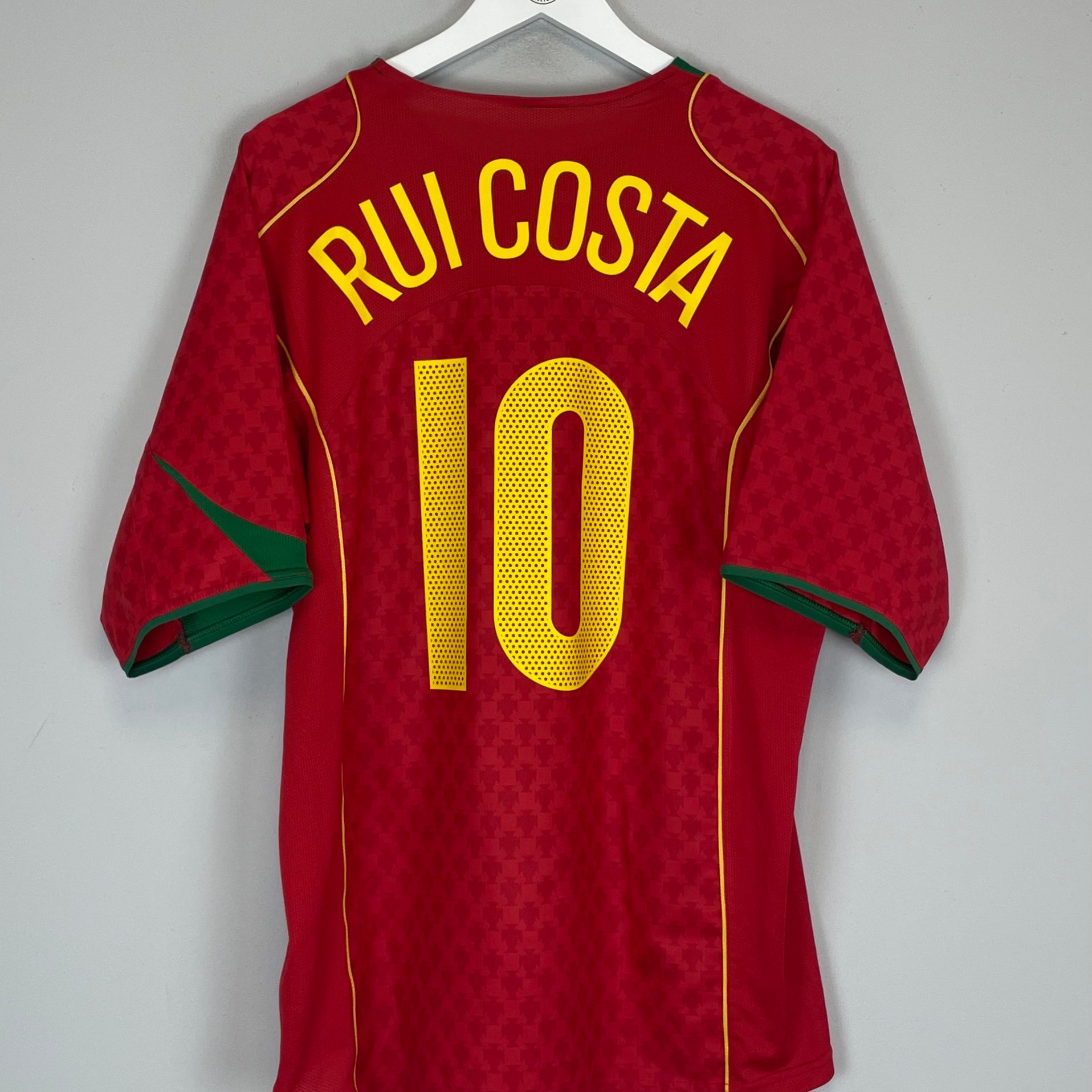 Shop 2004/06 PORTUGAL RUI COSTA #10 HOME SHIRT (XL) NIKE, classic football shirts, vintage football shirts & retro soccer jerseys at Cult Kits