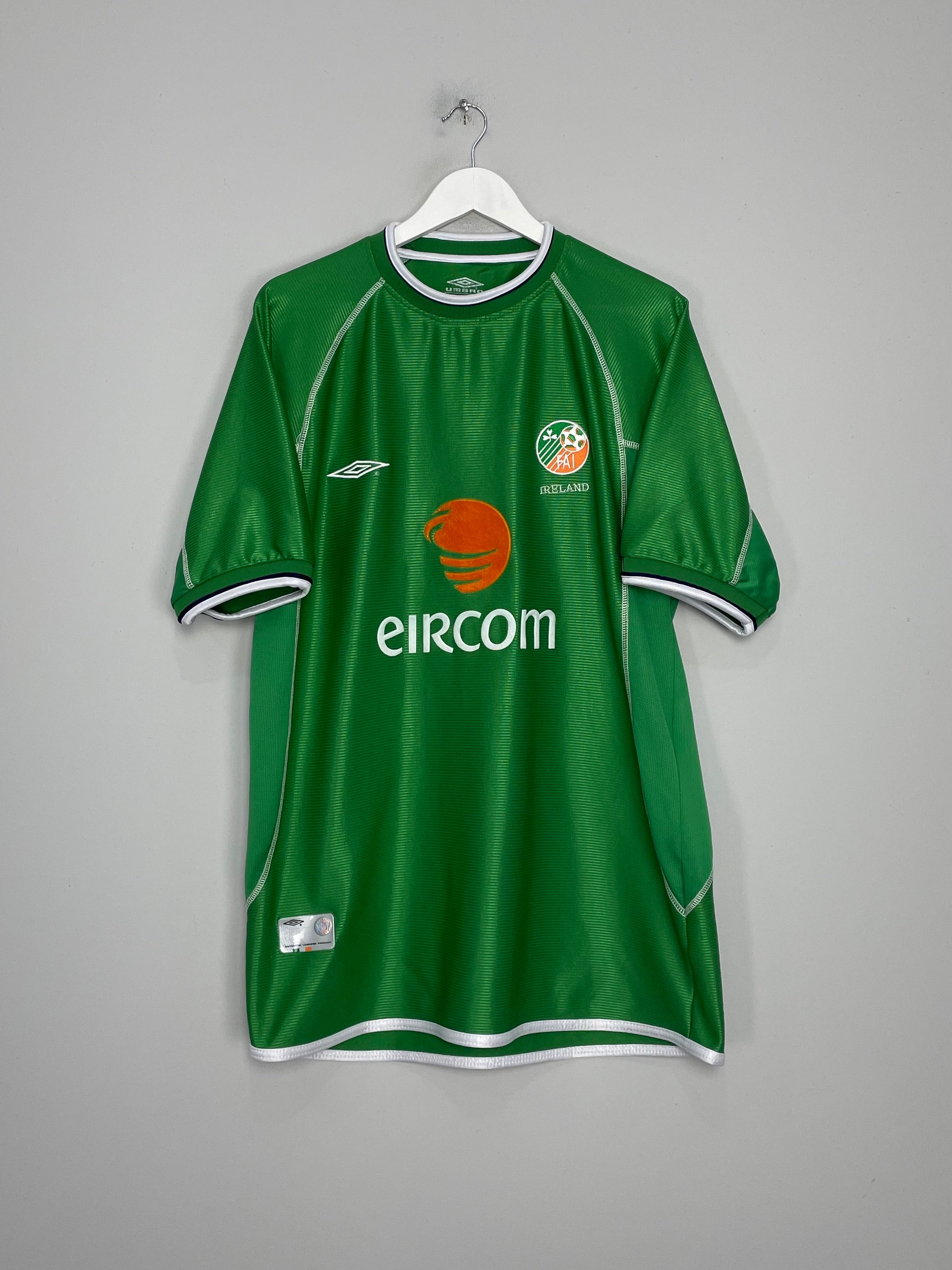 Shop 2001/03 IRELAND KEANE #6 HOME SHIRT (L) UMBRO, classic football shirts, vintage football shirts & retro soccer jerseys at Cult Kits