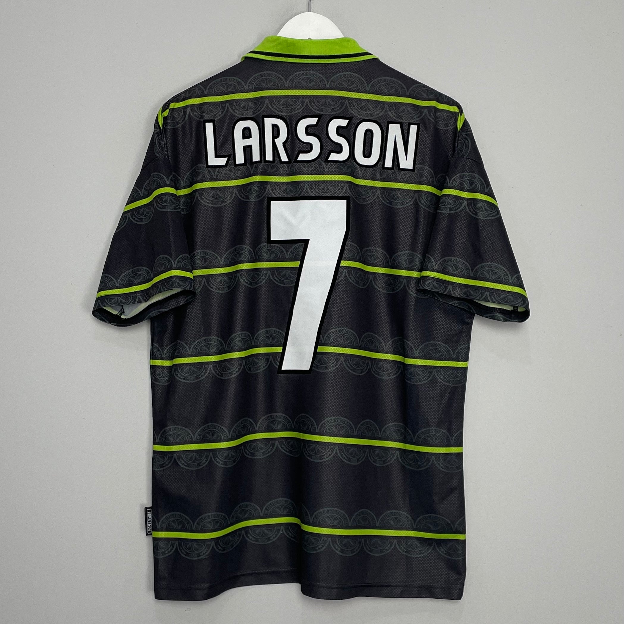 Shop 1998/99 CELTIC LARSSON #7 AWAY SHIRT (L) UMBRO, classic football shirts, vintage football shirts & retro soccer jerseys at Cult Kits
