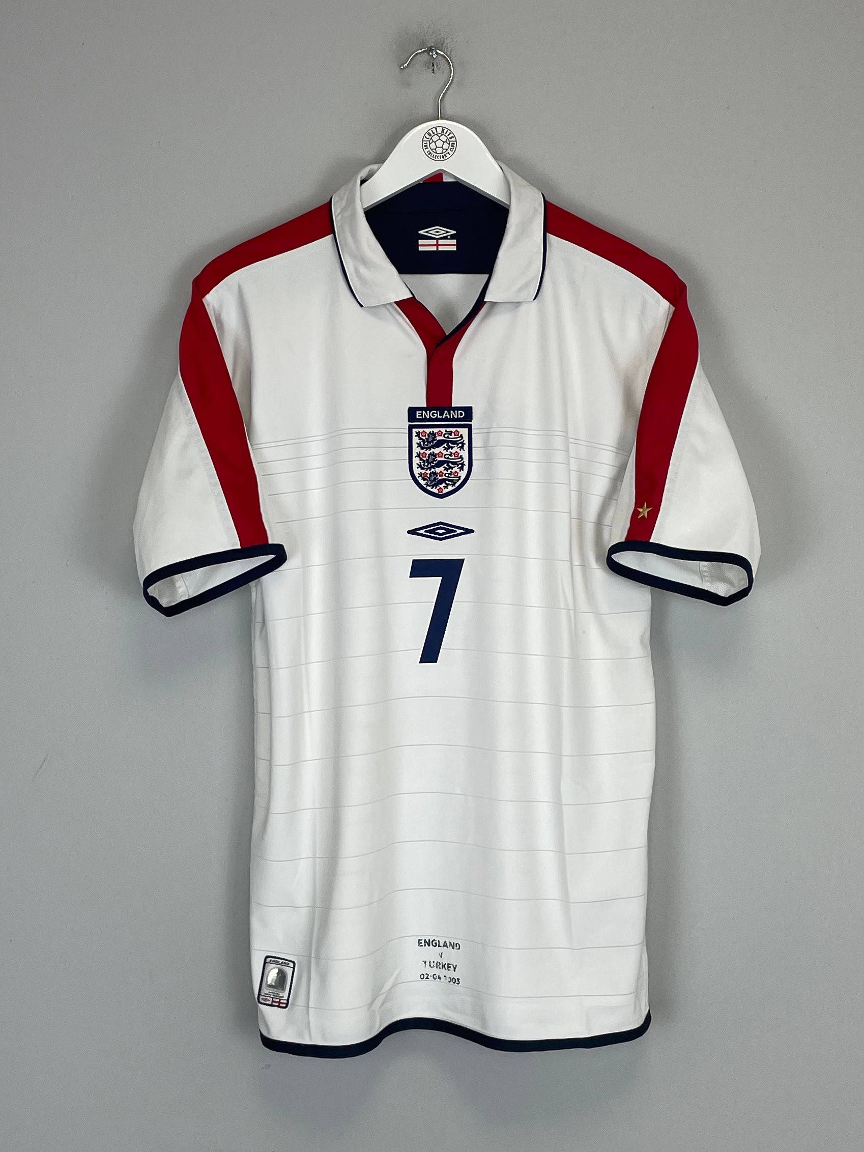 Shop 2003/04 ENGLAND BECKHAM #7 HOME SHIRT (M) UMBRO, classic football shirts, vintage football shirts & retro soccer jerseys at Cult Kits