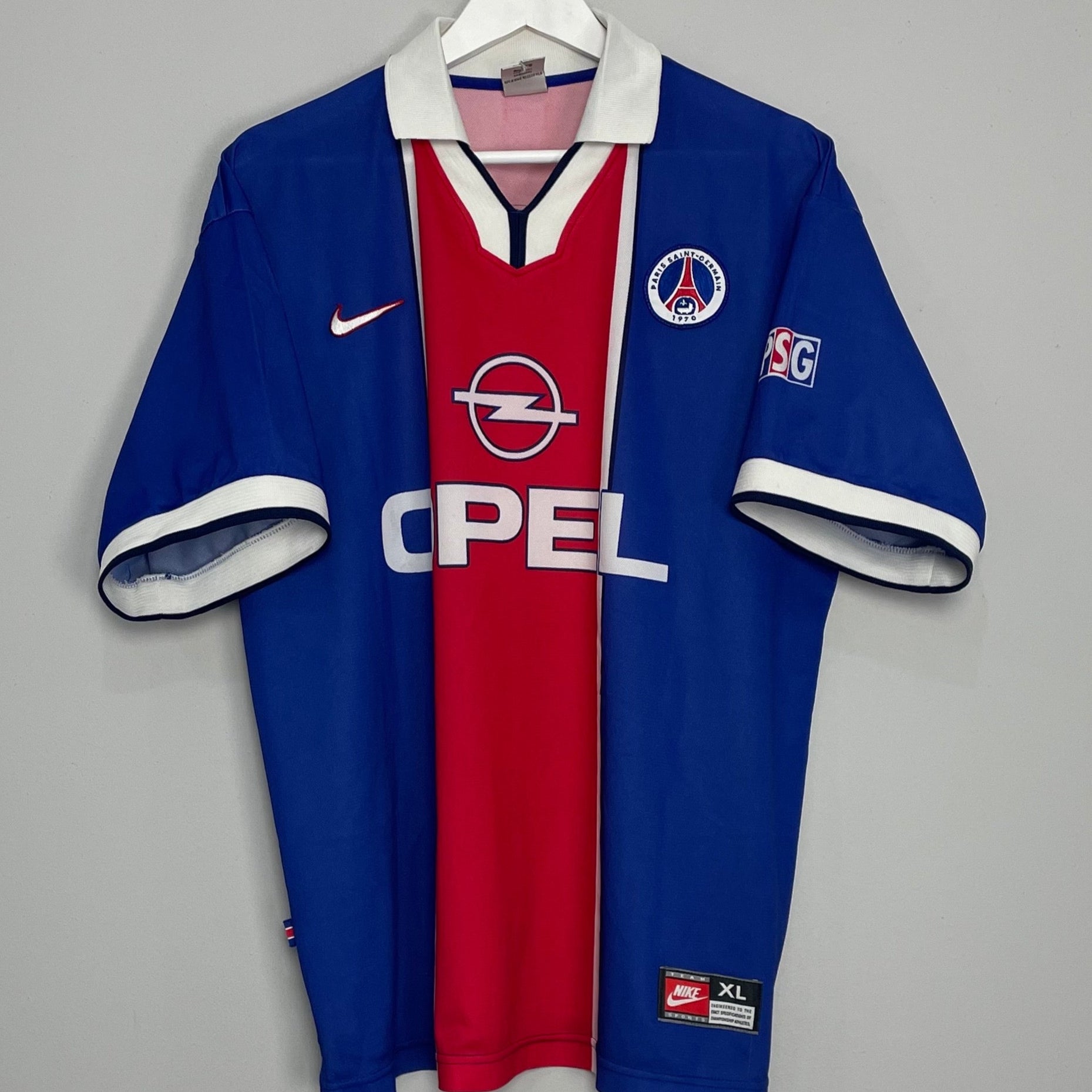 Shop 1997/98 PSG HOME SHIRT (XL) NIKE, classic football shirts, vintage football shirts & retro soccer jerseys at Cult Kits