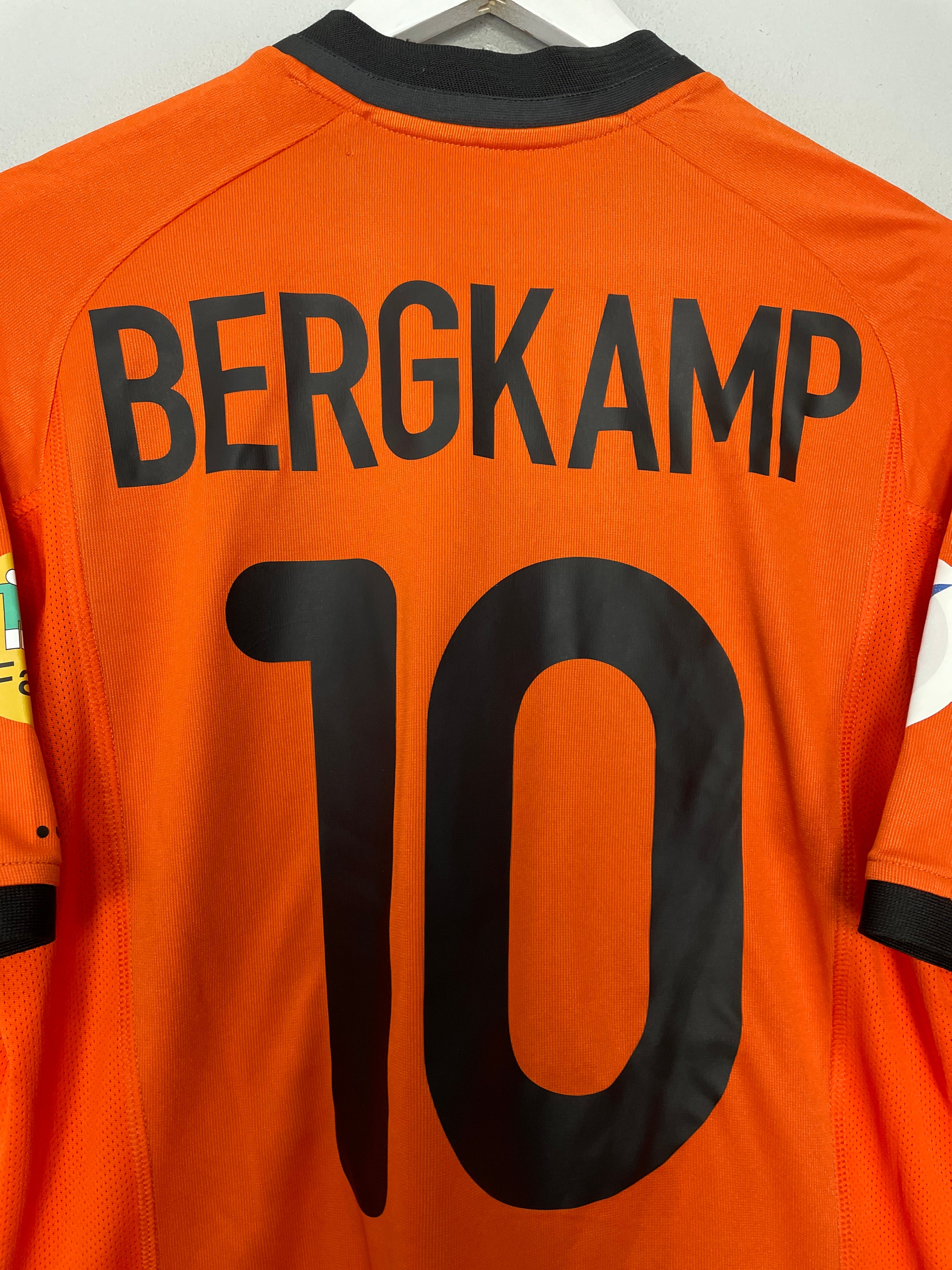 Shop 2000/02 NETHERLANDS BERGKAMP #10 HOME SHIRT (S) NIKE, classic football shirts, vintage football shirts & retro soccer jerseys at Cult Kits