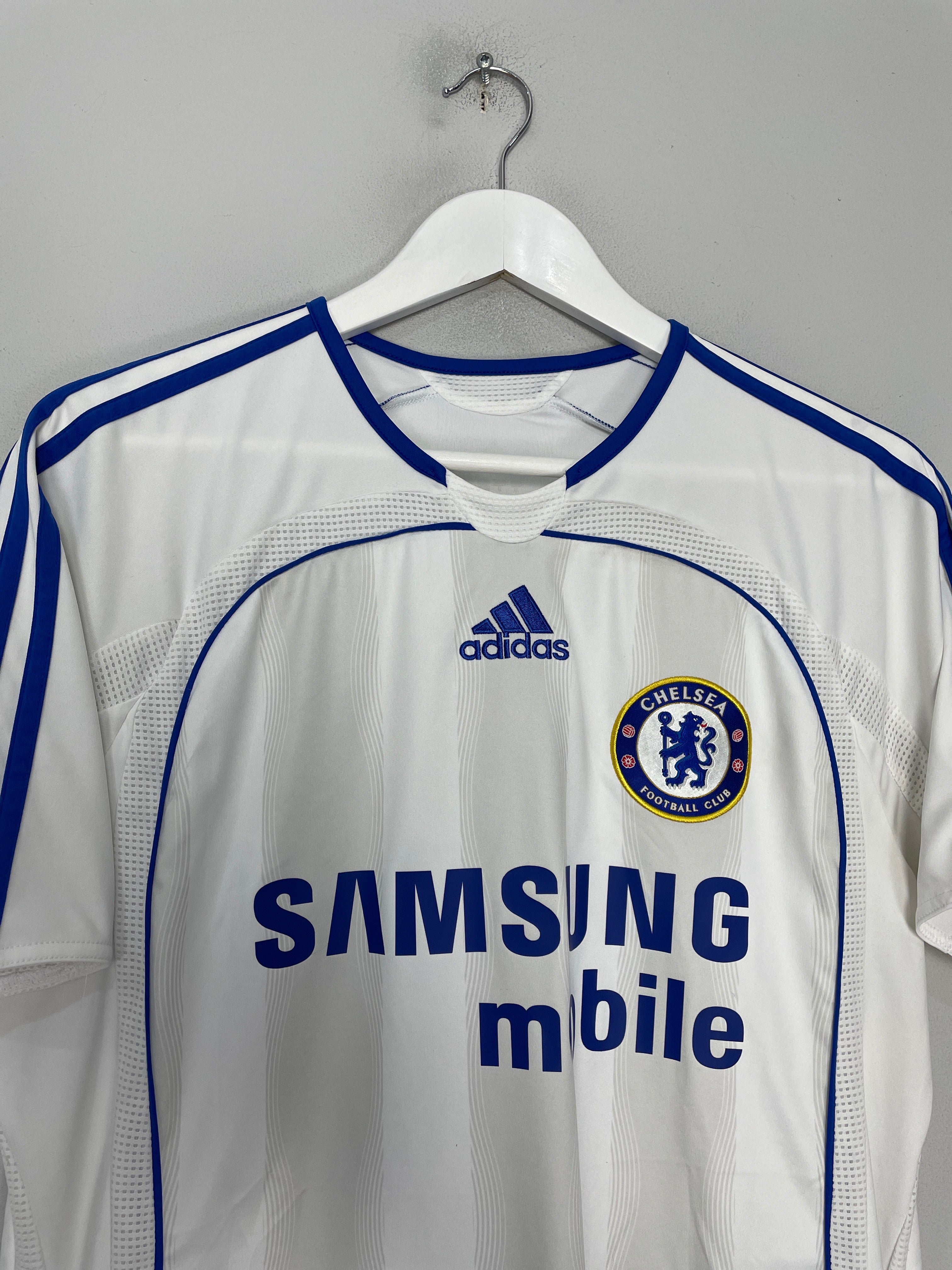 Shop 2006/07 CHELSEA LAMPARD #8 AWAY SHIRT (M) ADIDAS, classic football shirts, vintage football shirts & retro soccer jerseys at Cult Kits