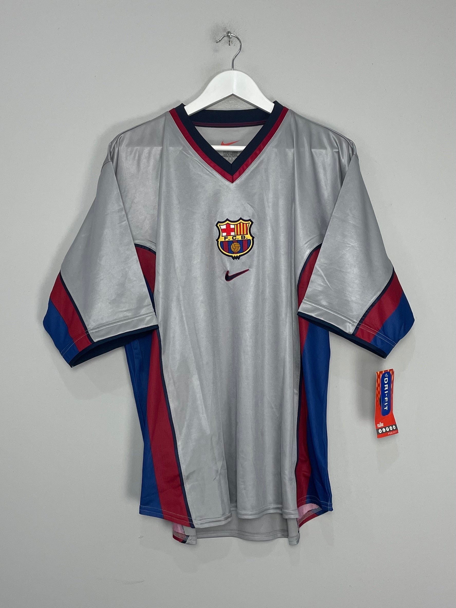 Shop 1998/01 BARCELONA #19 *PLAYER ISSUE* BNWT AWAY SHIRT (XL) NIKE, classic football shirts, vintage football shirts & retro soccer jerseys at Cult Kits