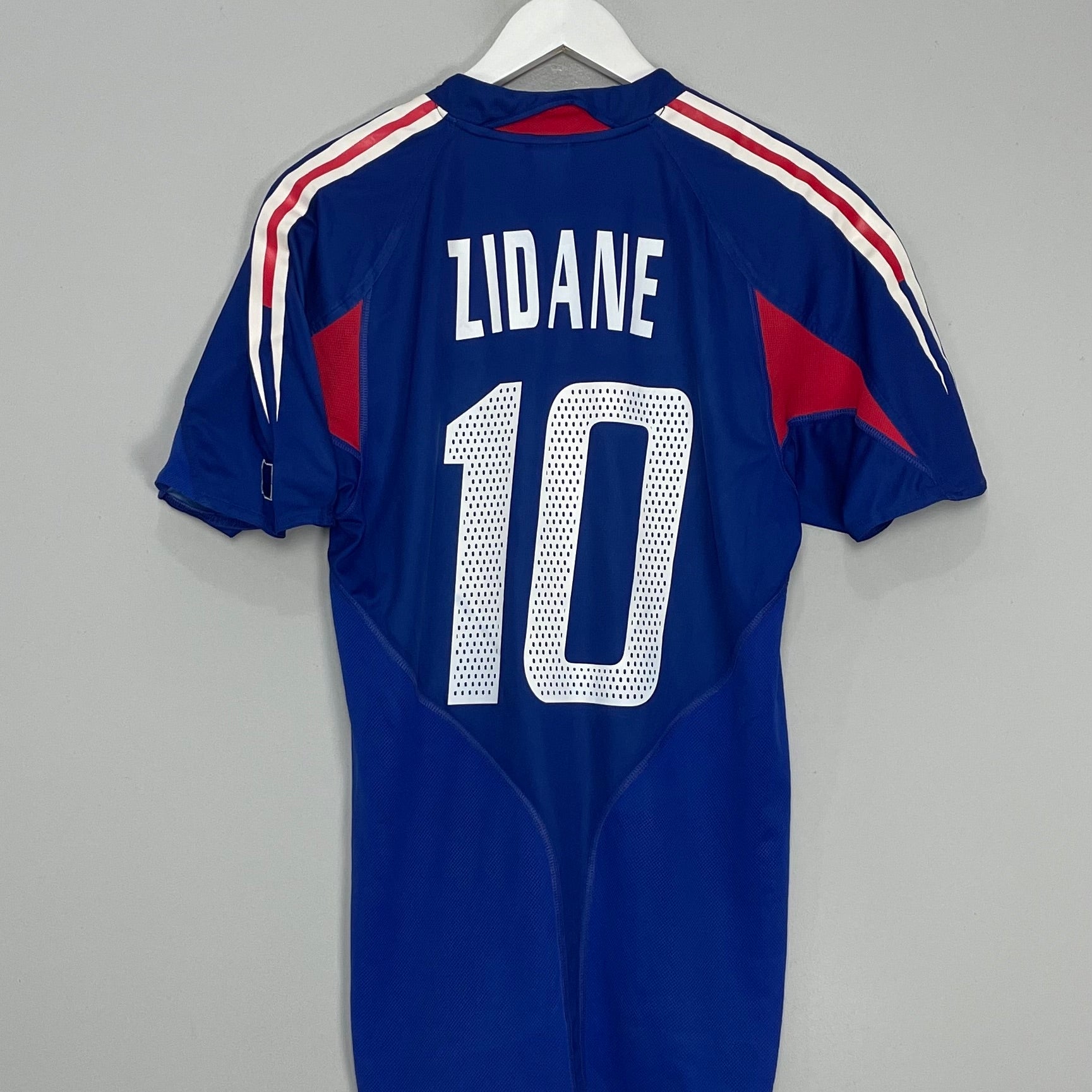 Shop 2004/06 FRANCE ZIDANE #10 HOME SHIRT (S) ADIDAS, classic football shirts, vintage football shirts & retro soccer jerseys at Cult Kits