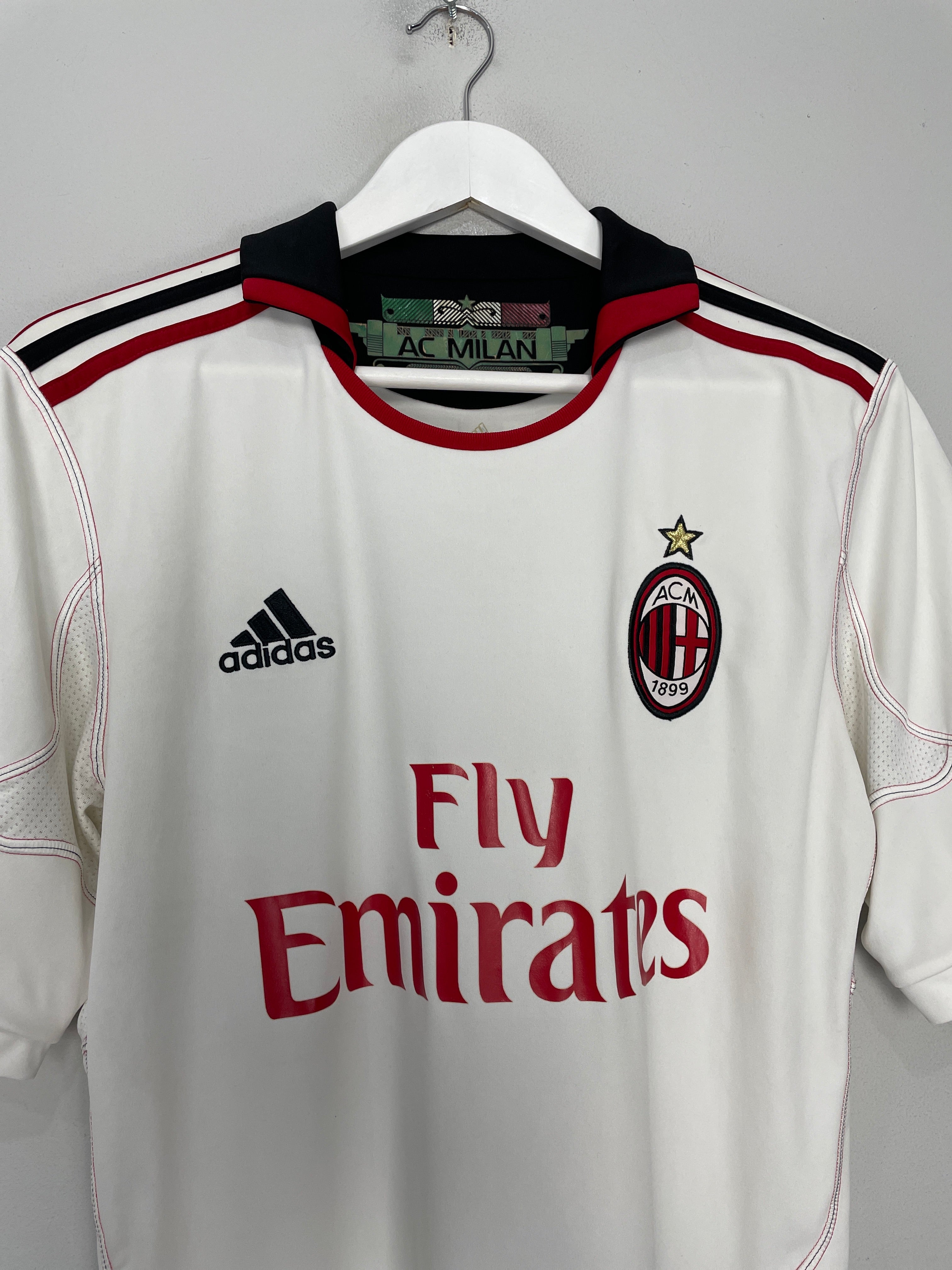 Shop 2010/11 AC MILAN RONALDINHO #80 AWAY SHIRT (M) ADIDAS, classic football shirts, vintage football shirts & retro soccer jerseys at Cult Kits
