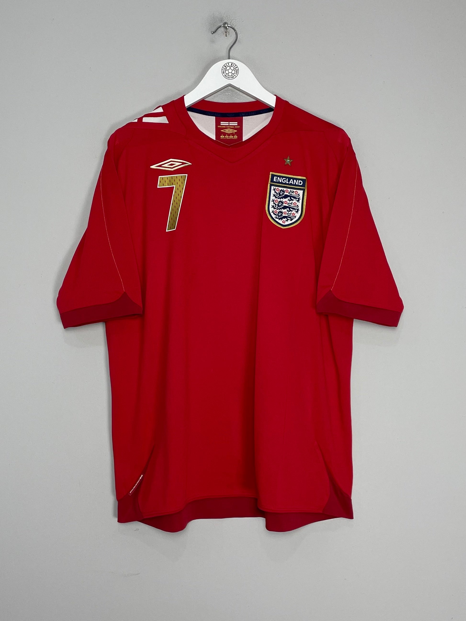 Shop 2006/08 ENGLAND BECKHAM #7 AWAY SHIRT (XL) UMBRO, classic football shirts, vintage football shirts & retro soccer jerseys at Cult Kits