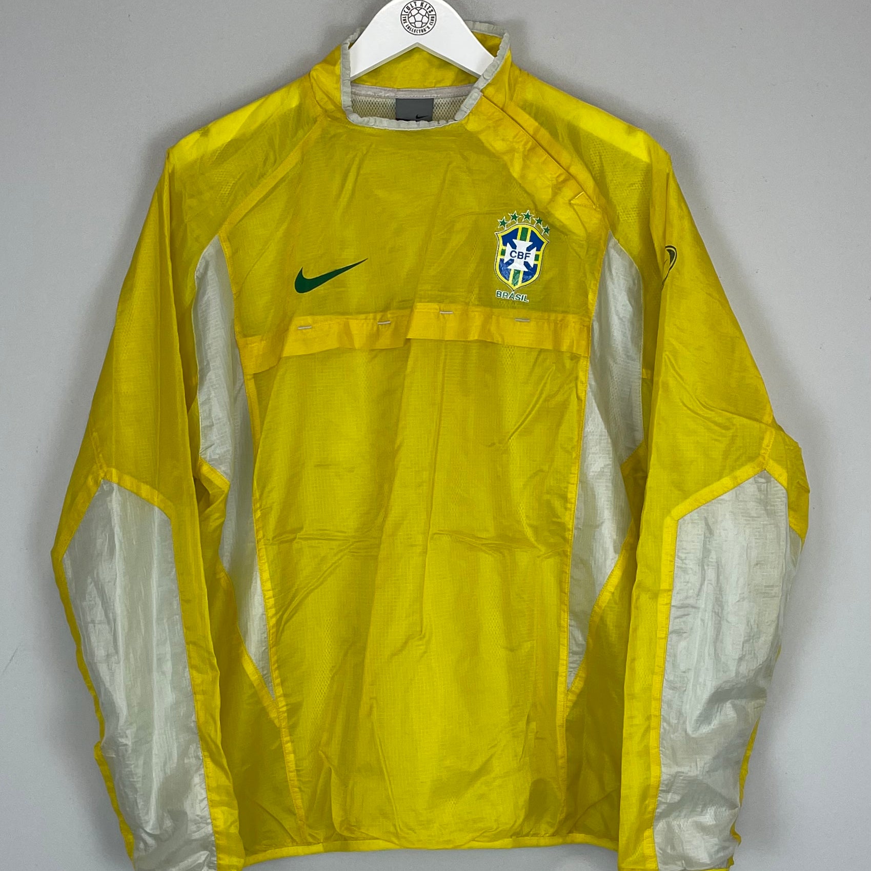 Shop 2002/03 BRAZIL WINDBREAKER JACKET (S) NIKE, classic football shirts, vintage football shirts & retro soccer jerseys at Cult Kits