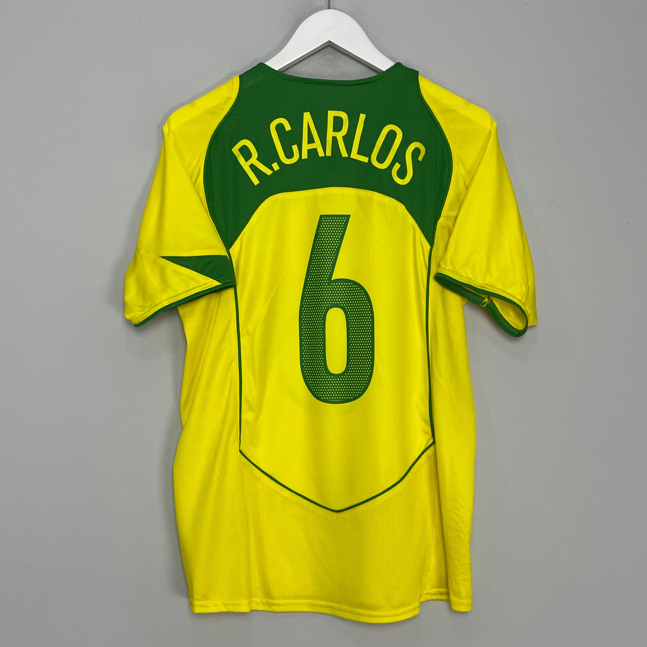 Shop 2004/06 BRAZIL R.CARLOS #6 HOME SHIRT (S) NIKE, classic football shirts, vintage football shirts & retro soccer jerseys at Cult Kits