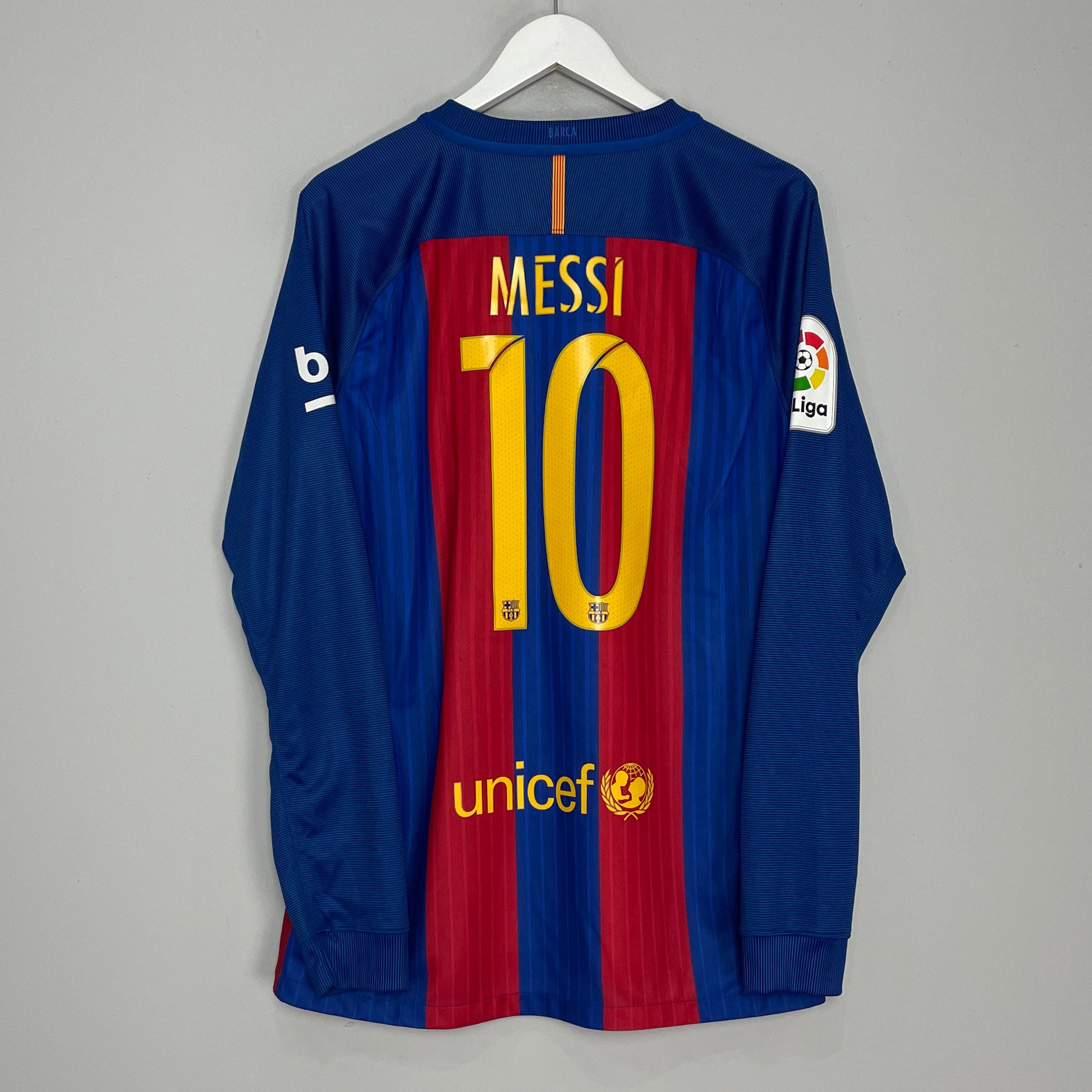 Shop 2016/17 BARCELONA MESSI #10 L/S HOME SHIRT (L) NIKE, classic football shirts, vintage football shirts & retro soccer jerseys at Cult Kits