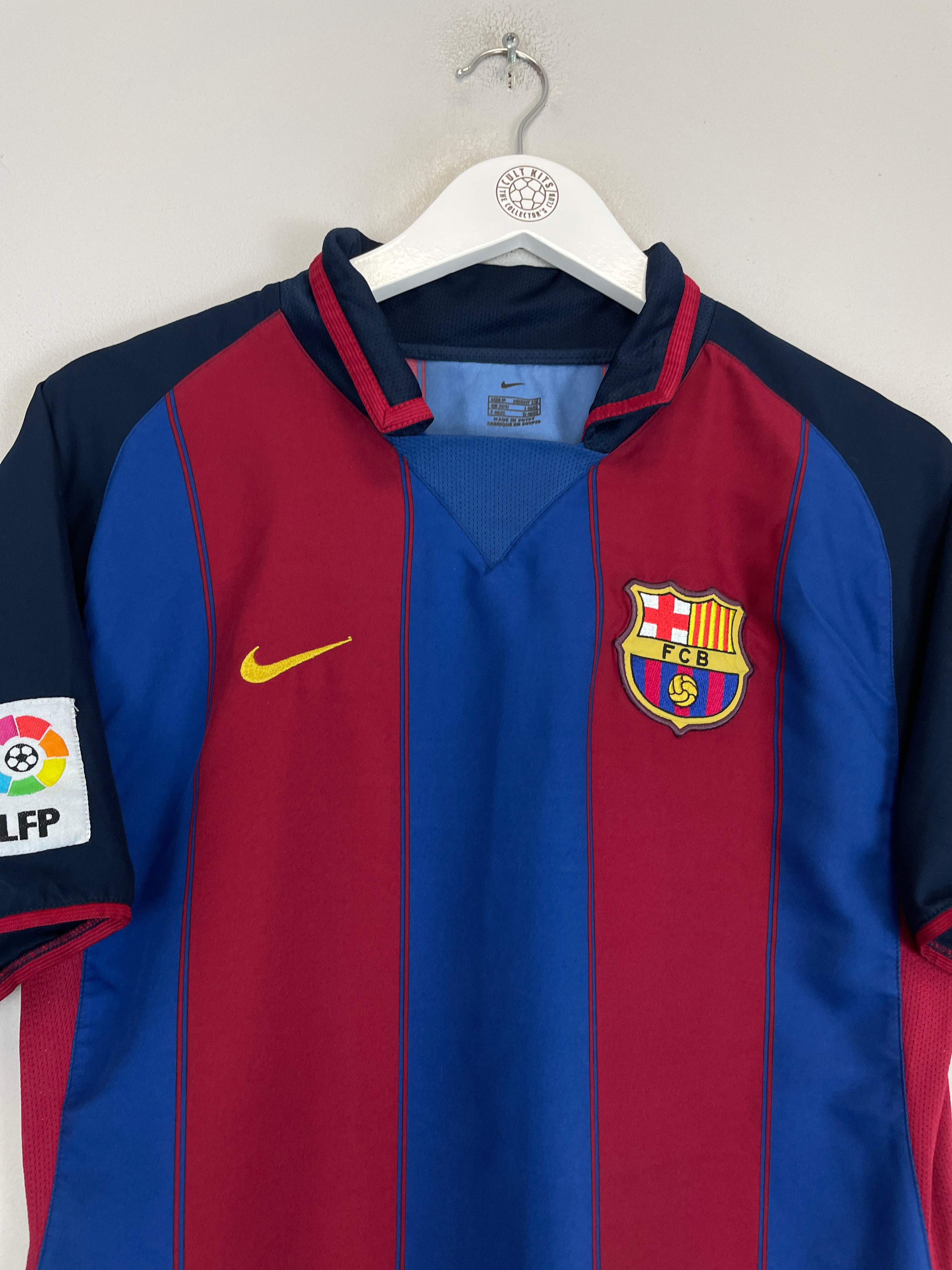 Shop 2003/04 BARCELONA RONALDINHO #10 HOME SHIRT (M) NIKE, classic football shirts, vintage football shirts & retro soccer jerseys at Cult Kits