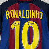 Shop 2003/04 BARCELONA RONALDINHO #10 HOME SHIRT (M) NIKE, classic football shirts, vintage football shirts & retro soccer jerseys at Cult Kits