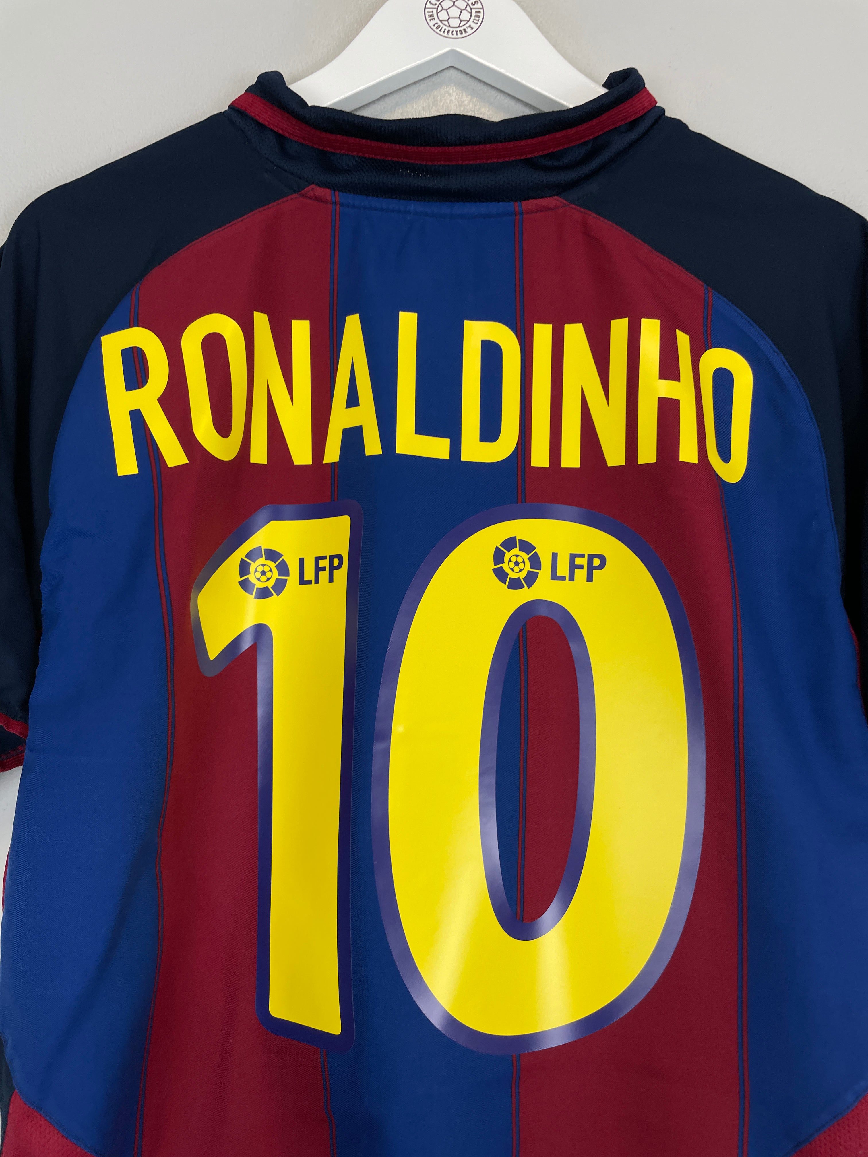 Shop 2003/04 BARCELONA RONALDINHO #10 HOME SHIRT (M) NIKE, classic football shirts, vintage football shirts & retro soccer jerseys at Cult Kits