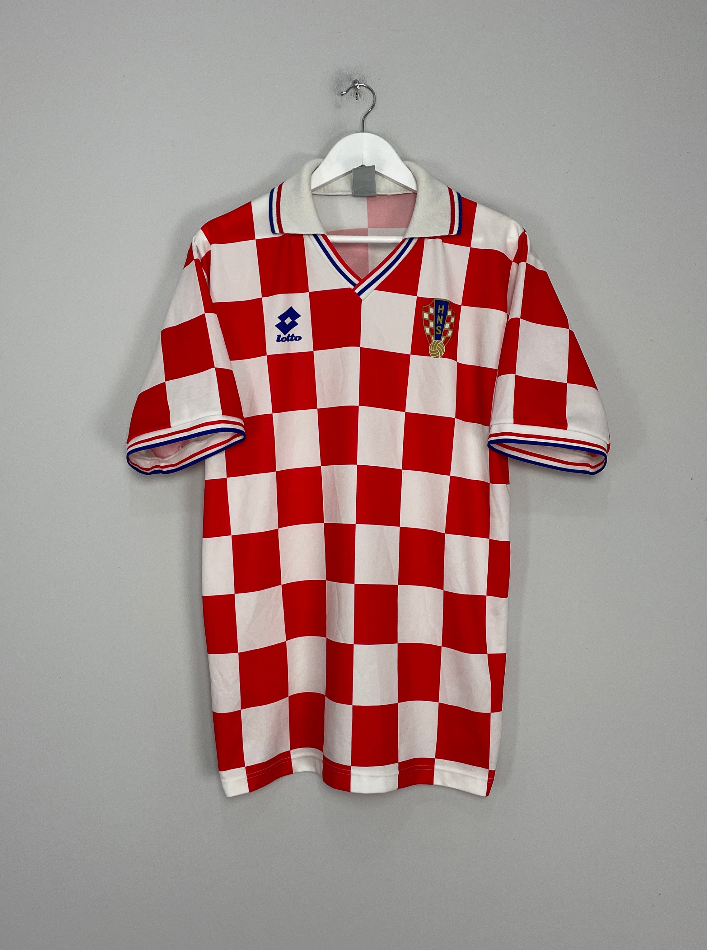 Shop 1994/95 CROATIA HOME SHIRT (XL) LOTTO, classic football shirts, vintage football shirts & retro soccer jerseys at Cult Kits