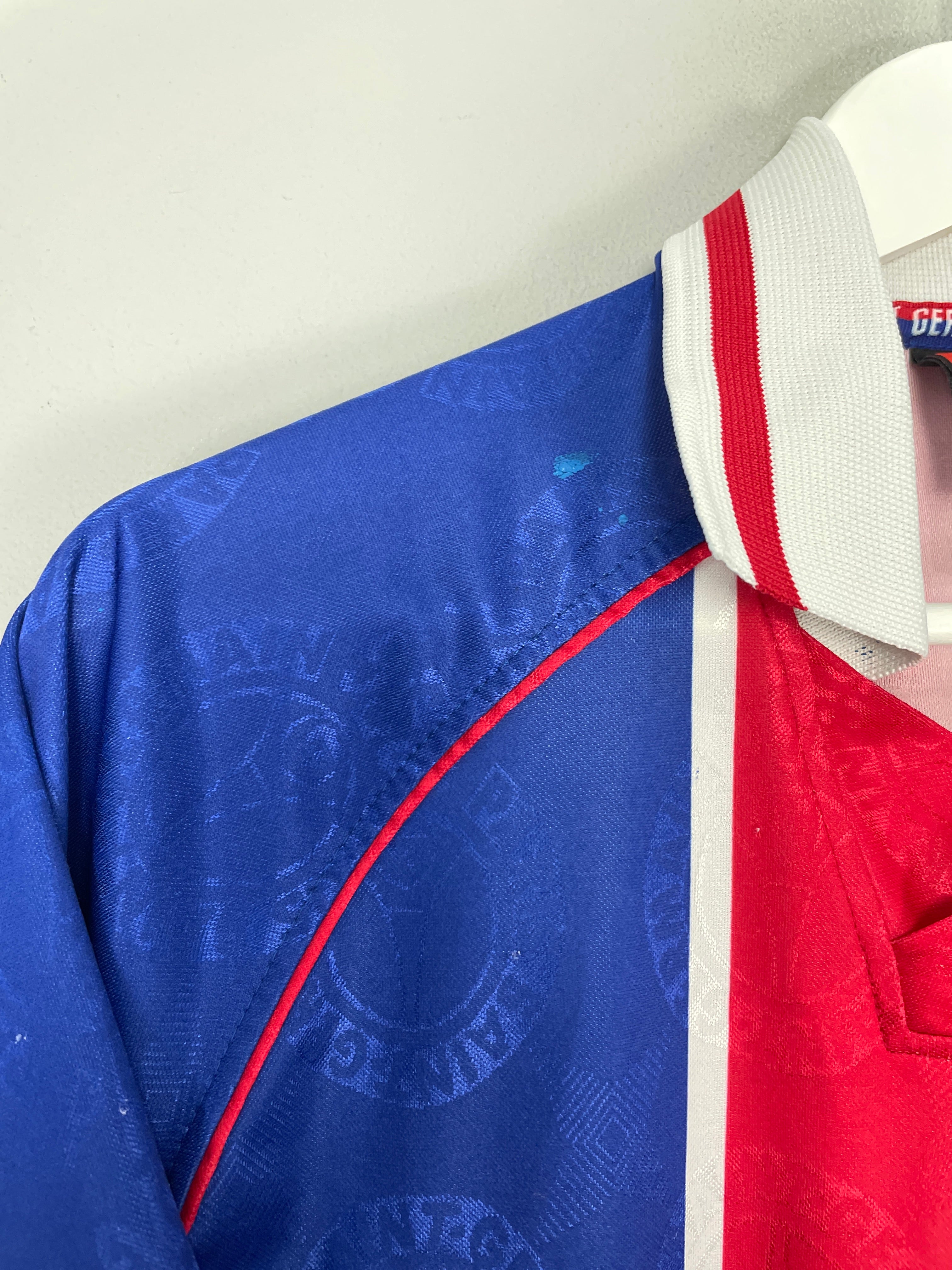 Shop 1996/98 PSG HOME SHIRT (XL) NIKE, classic football shirts, vintage football shirts & retro soccer jerseys at Cult Kits