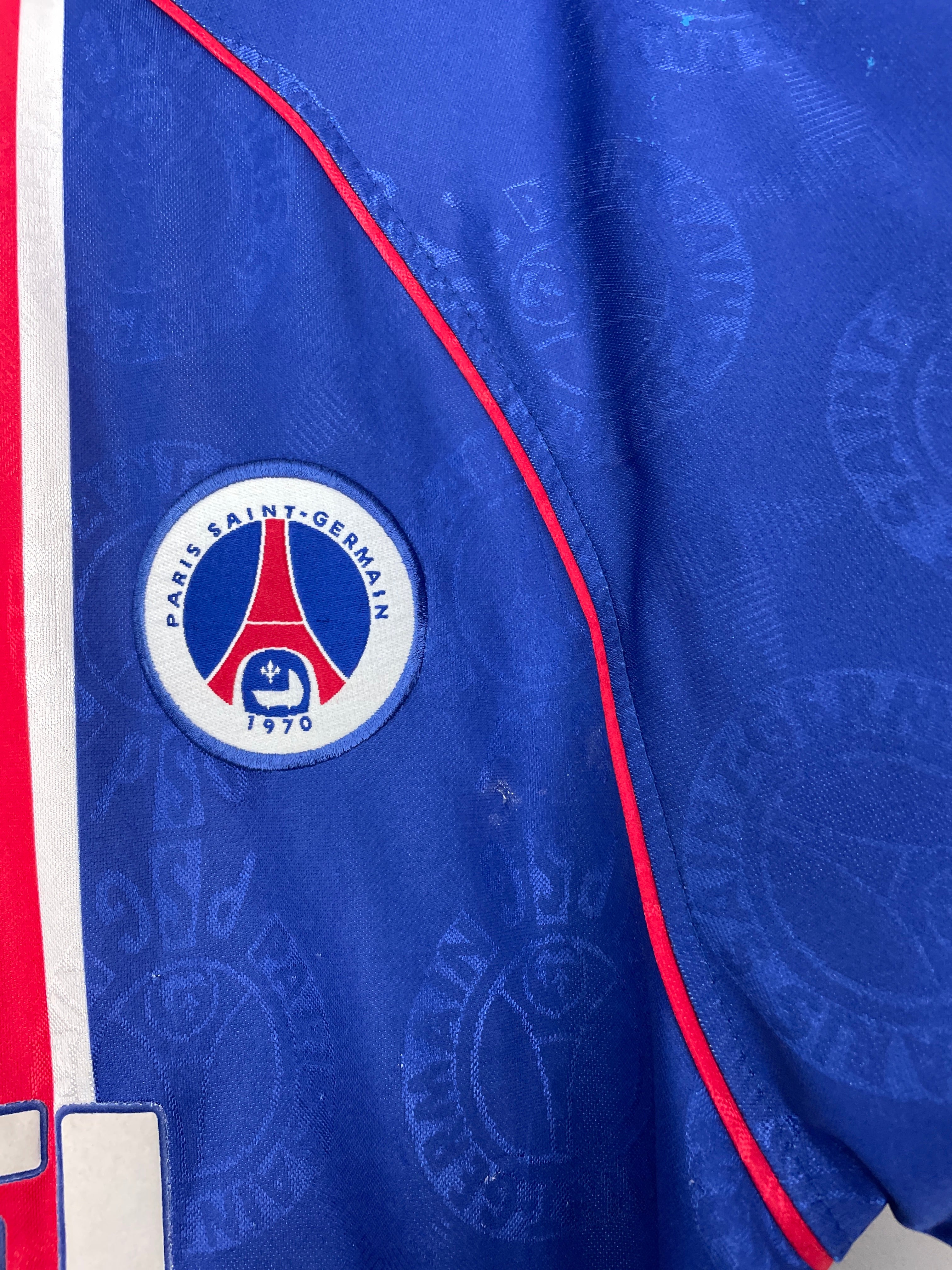 Shop 1996/98 PSG HOME SHIRT (XL) NIKE, classic football shirts, vintage football shirts & retro soccer jerseys at Cult Kits