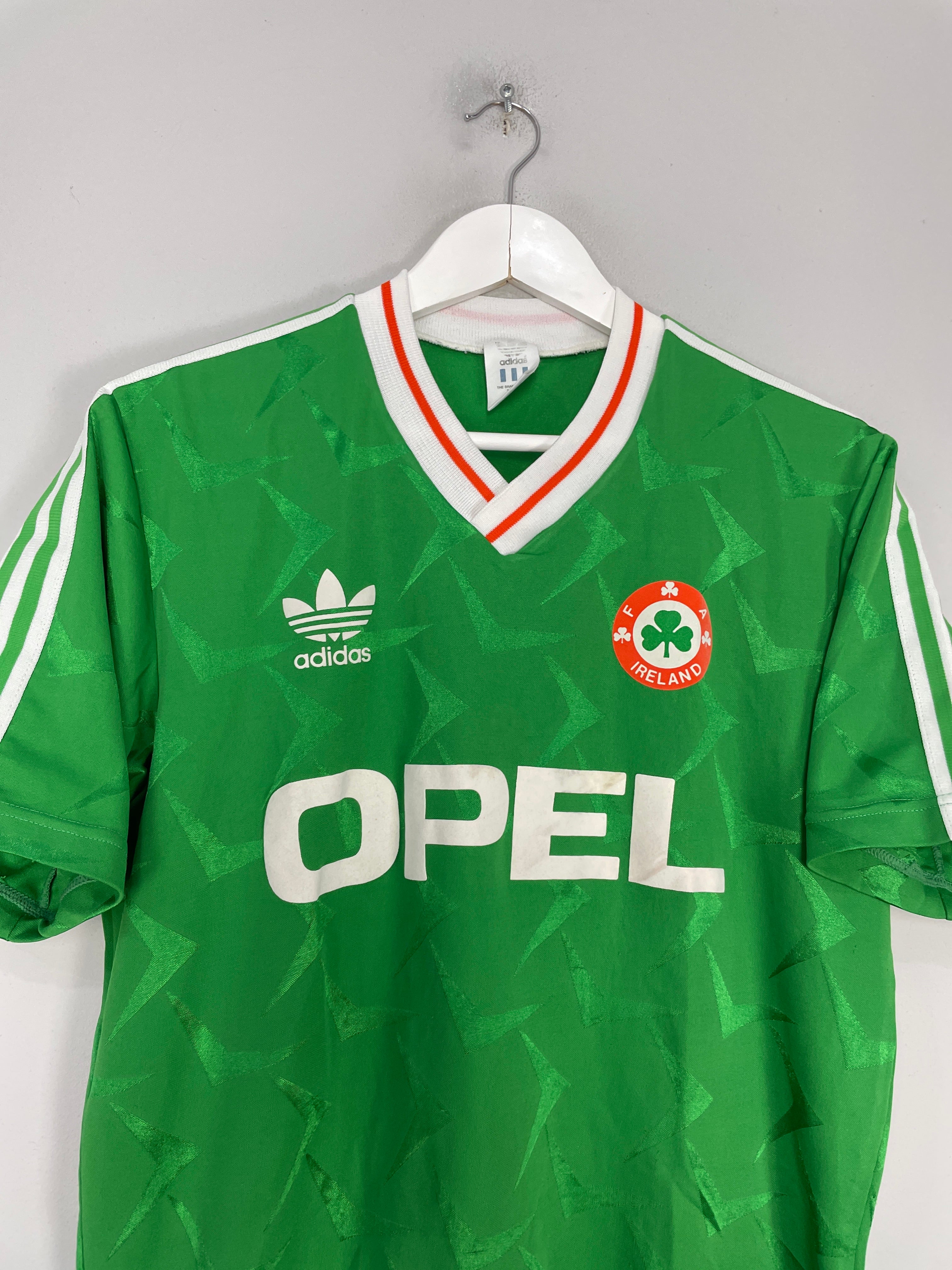 Shop 1990/92 IRELAND HOME SHIRT (L) ADIDAS, classic football shirts, vintage football shirts & retro soccer jerseys at Cult Kits