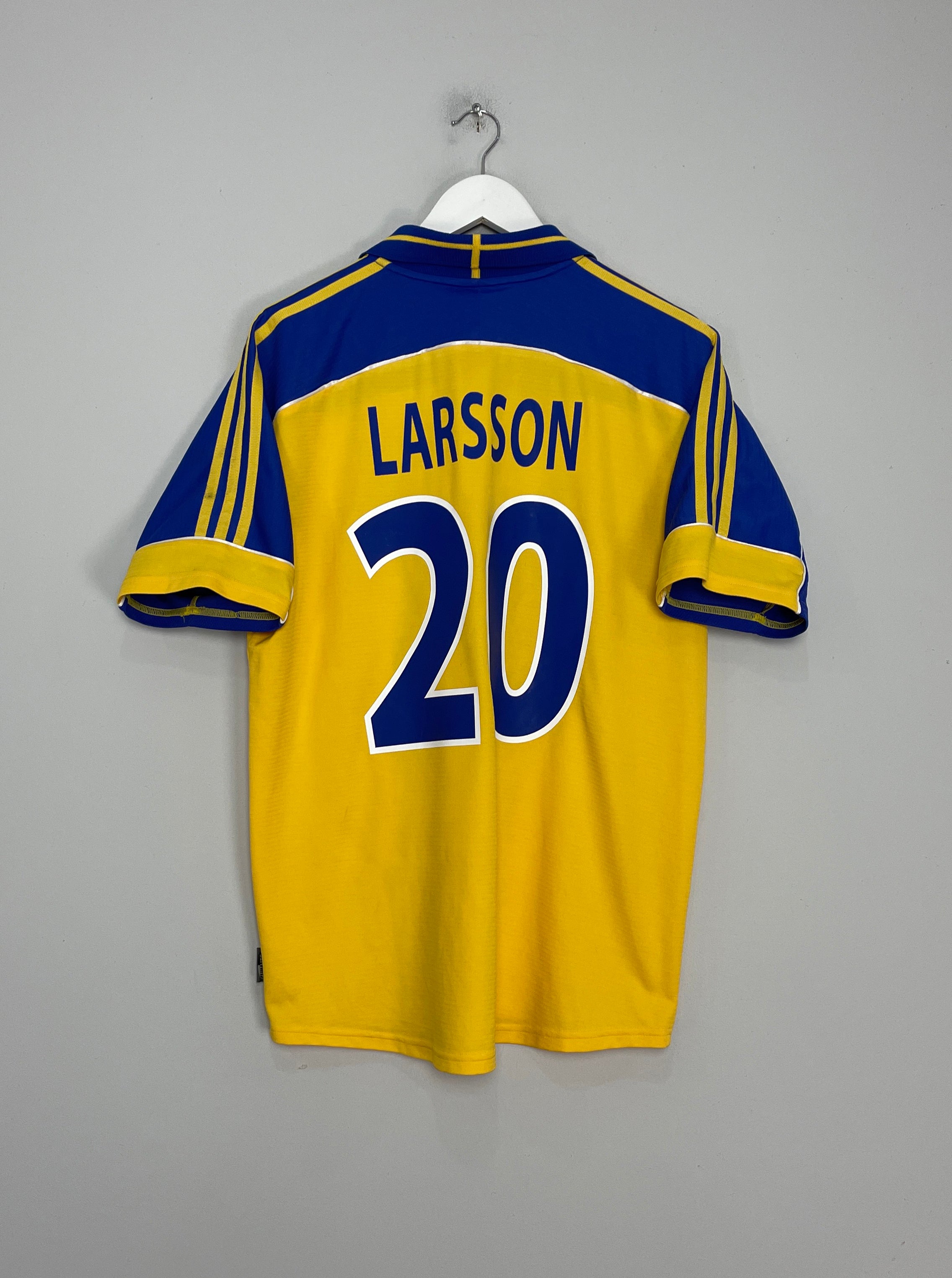 Shop 2000/02 SWEDEN LARSSON #20 HOME SHIRT (L) ADIDAS, classic football shirts, vintage football shirts & retro soccer jerseys at Cult Kits