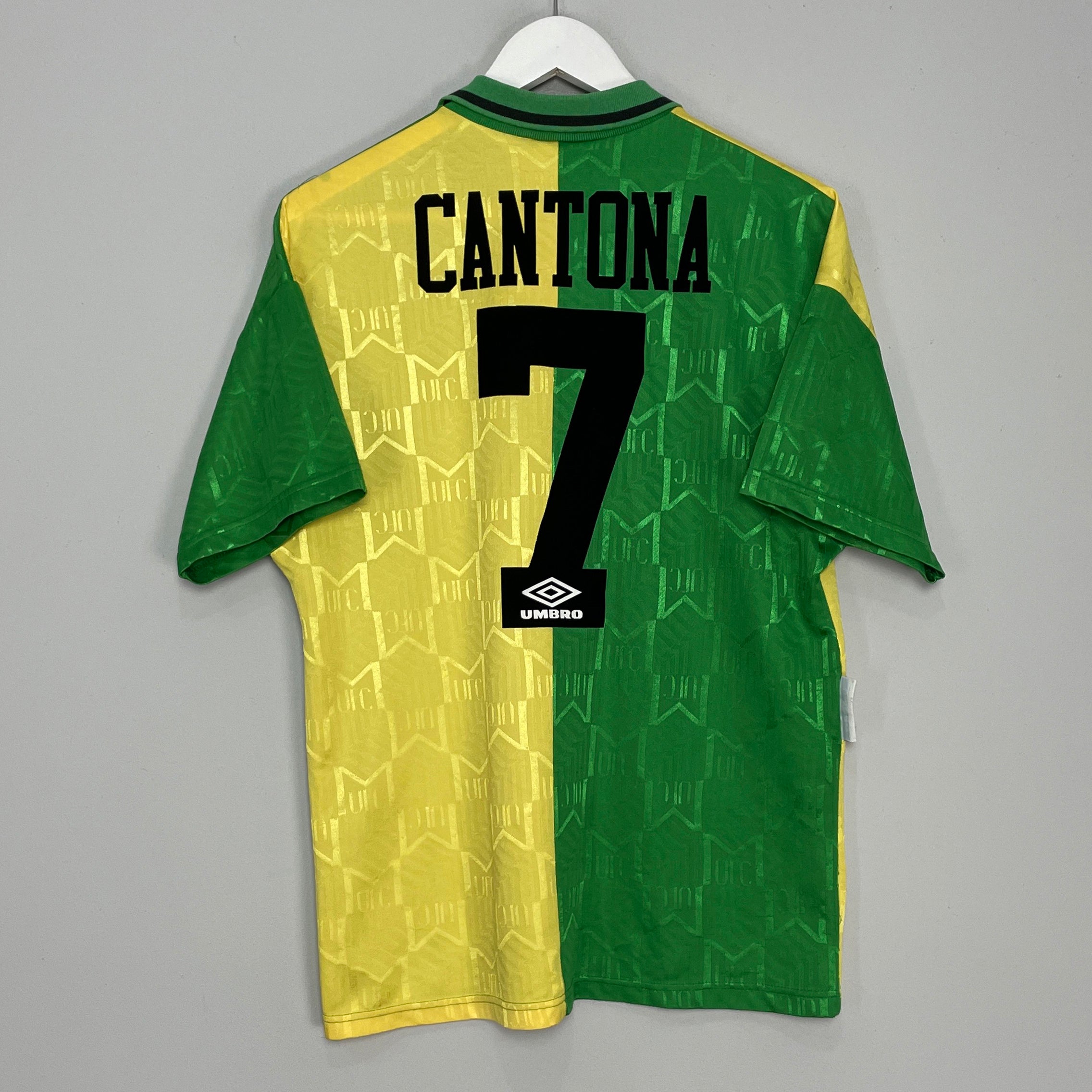Shop 1992/94 MANCHESTER UNITED CANTONA #7 AWAY SHIRT (M) UMBRO, classic football shirts, vintage football shirts & retro soccer jerseys at Cult Kits