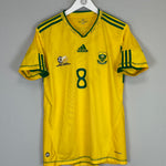 Shop 2010 SOUTH AFRICA TSHABALALA #8 HOME SHIRT (XL) ADIDAS, classic football shirts, vintage football shirts & retro soccer jerseys at Cult Kits