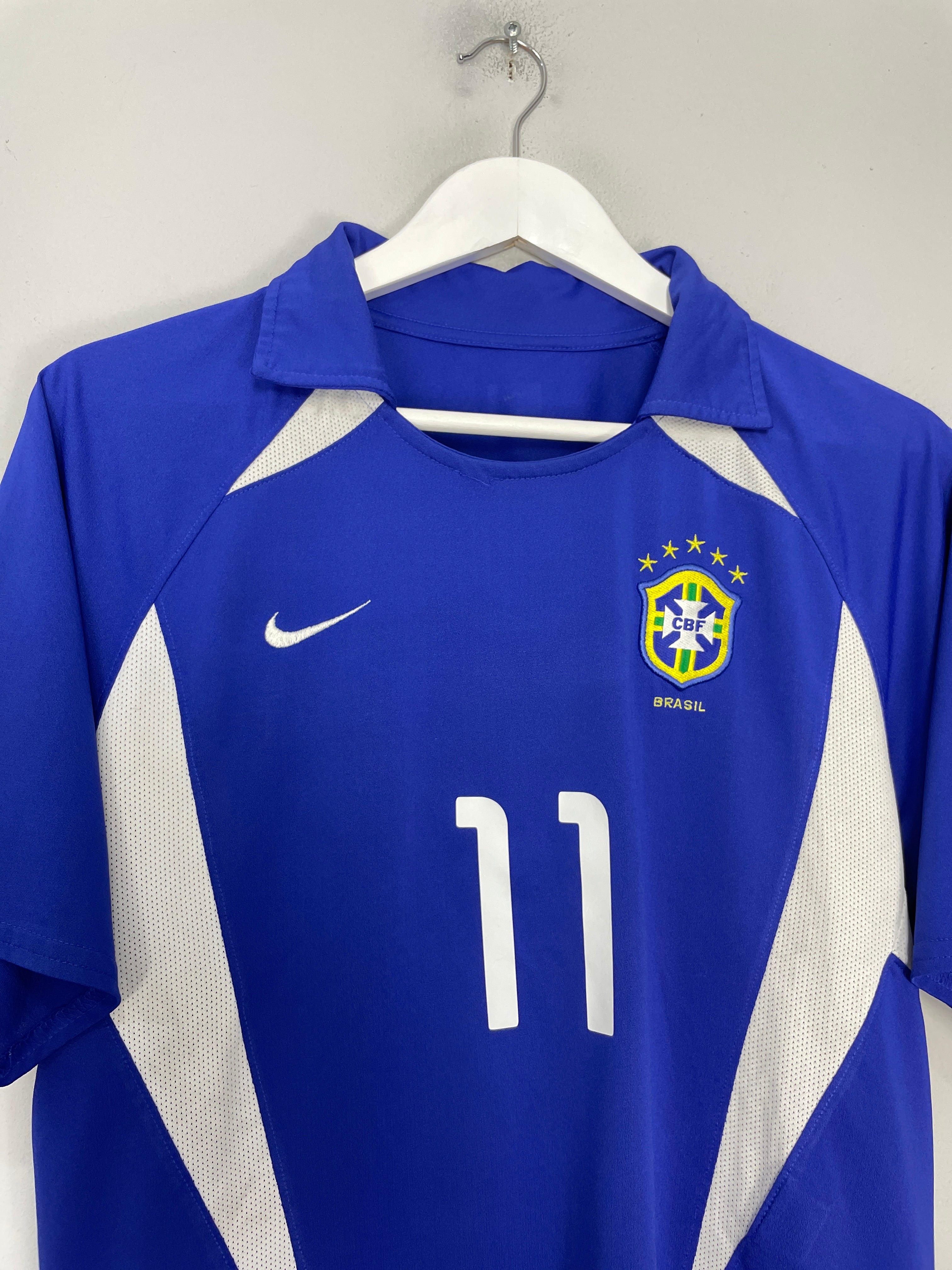 Shop 2002/04 BRAZIL RONALDINHO #10 AWAY SHIRT (M) NIKE, classic football shirts, vintage football shirts & retro soccer jerseys at Cult Kits