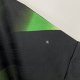1994/96 CELTIC TRAINING SHIRT (L) UMBRO