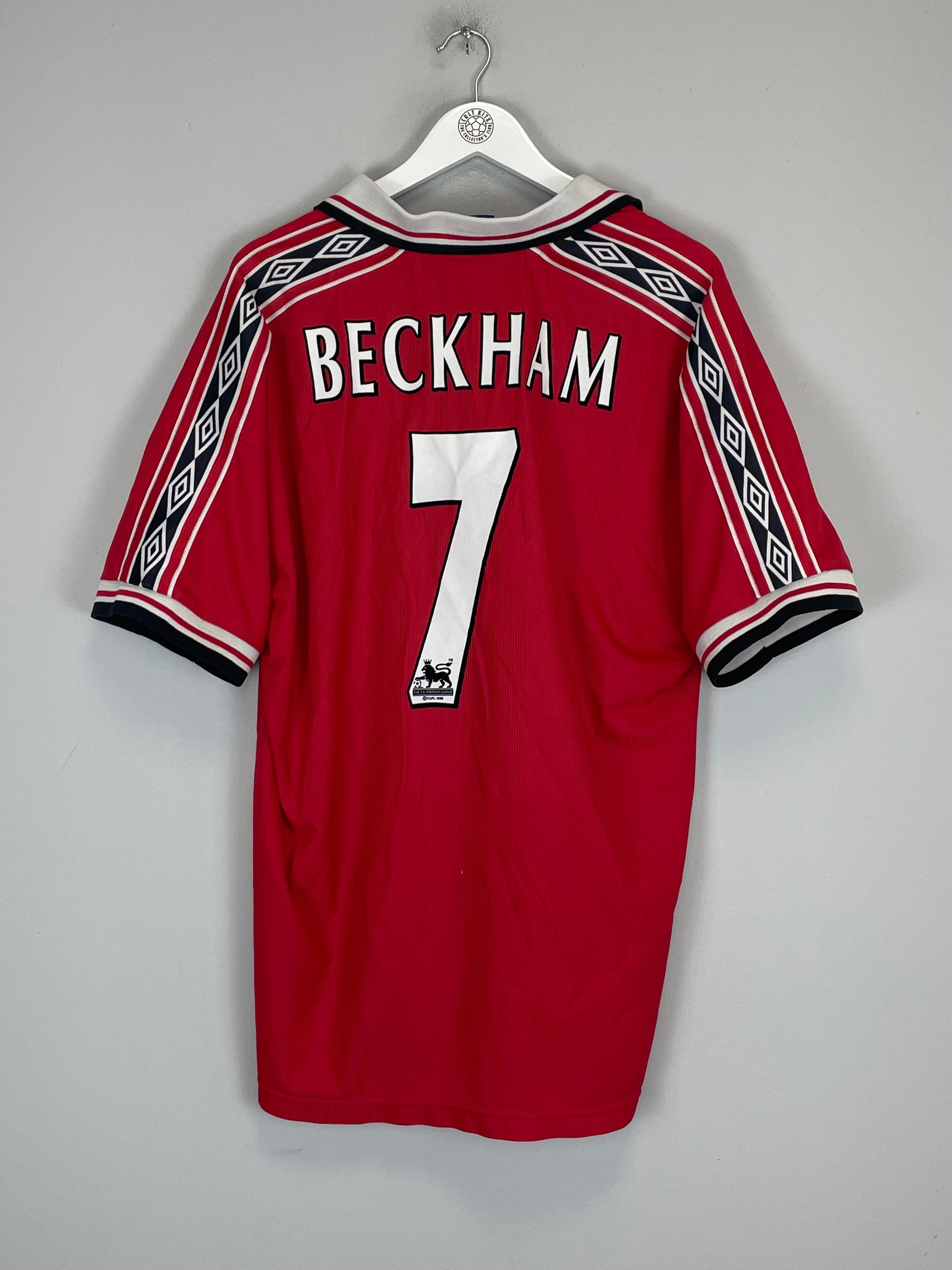 Shop 1998/00 MANCHESTER UNITED BECKHAM #7 HOME SHIRT (XL) UMBRO, classic football shirts, vintage football shirts & retro soccer jerseys at Cult Kits