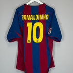 Shop 2004/05 BARCELONA RONALDINHO #10 HOME SHIRT (XL) NIKE, classic football shirts, vintage football shirts & retro soccer jerseys at Cult Kits