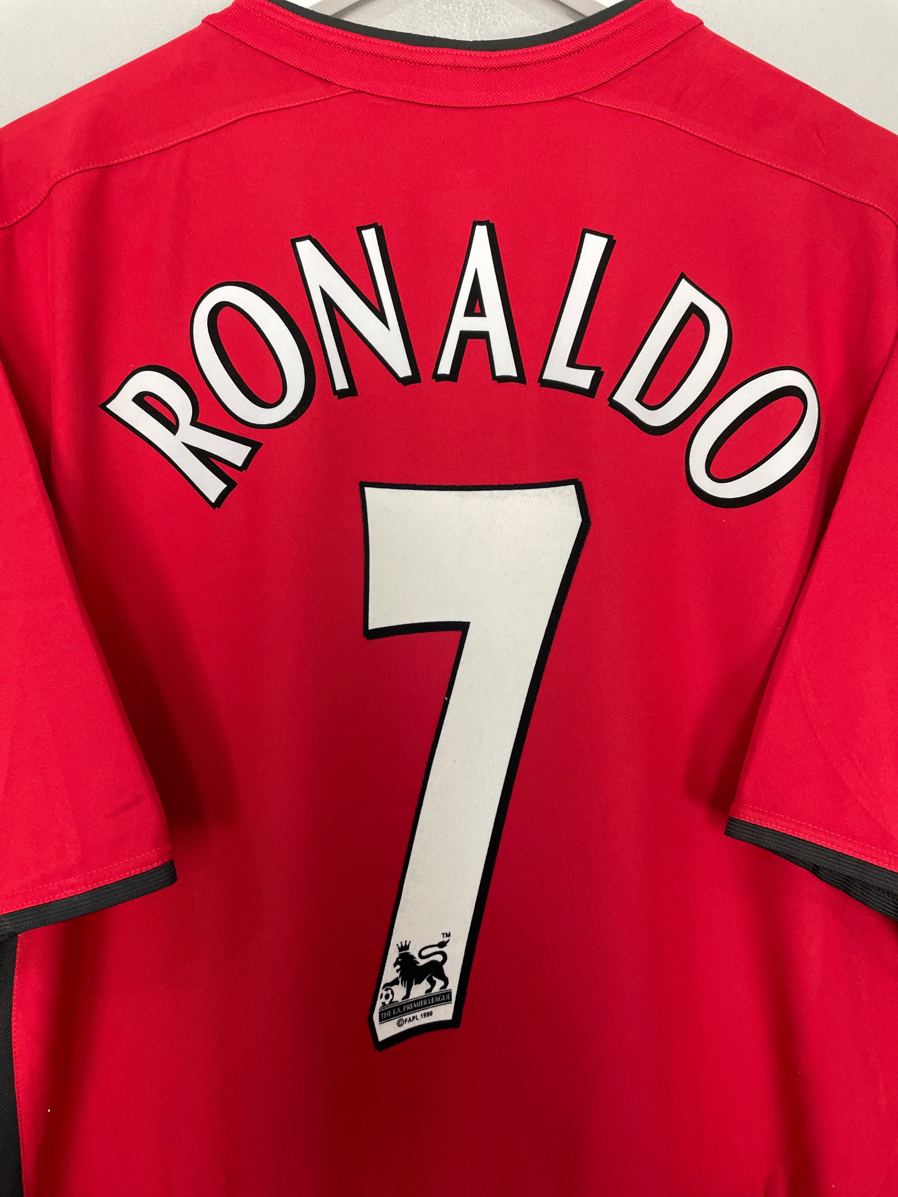 Shop 2002/04 MANCHESTER UNITED RONALDO #7 HOME SHIRT (XL) NIKE, classic football shirts, vintage football shirts & retro soccer jerseys at Cult Kits