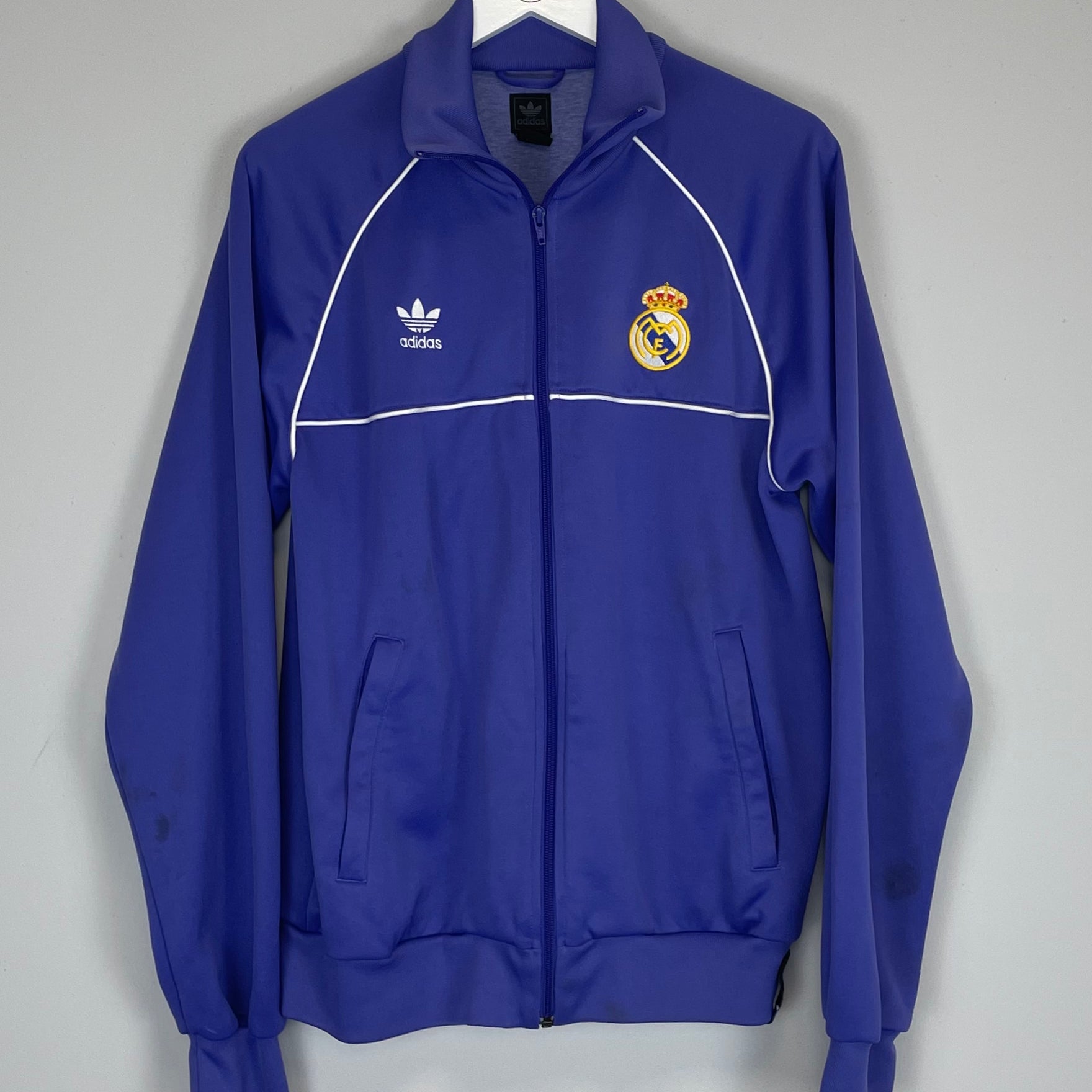 Shop 2008/09 REAL MADRID TRACK JACKET (M) ADIDAS, classic football shirts, vintage football shirts & retro soccer jerseys at Cult Kits