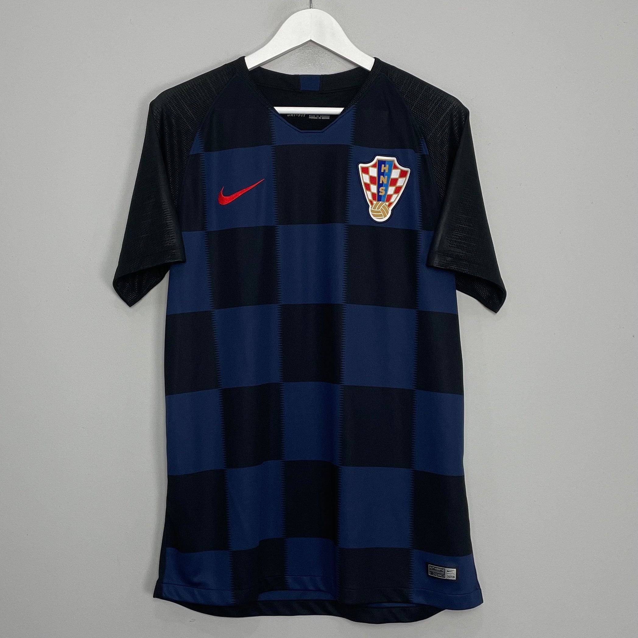 Shop 2018/19 CROATIA AWAY SHIRT (L) NIKE, classic football shirts, vintage football shirts & retro soccer jerseys at Cult Kits