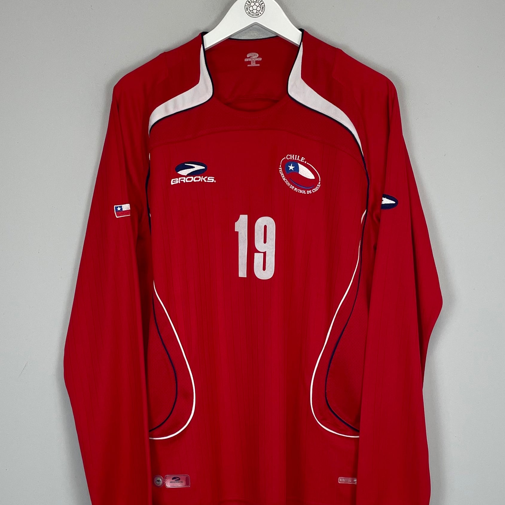 Shop 2007/09 CHILE #19 L/S *PLAYER ISSUE* HOME SHIRT (L) BROOKS, classic football shirts, vintage football shirts & retro soccer jerseys at Cult Kits