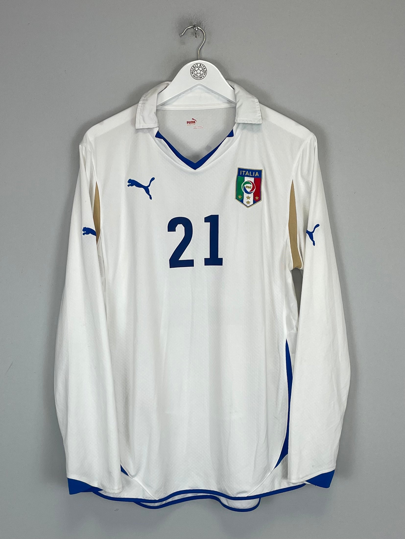 Shop 2010/11 ITALY PIRLO #21 L/S AWAY SHIRT (L) PUMA, classic football shirts, vintage football shirts & retro soccer jerseys at Cult Kits