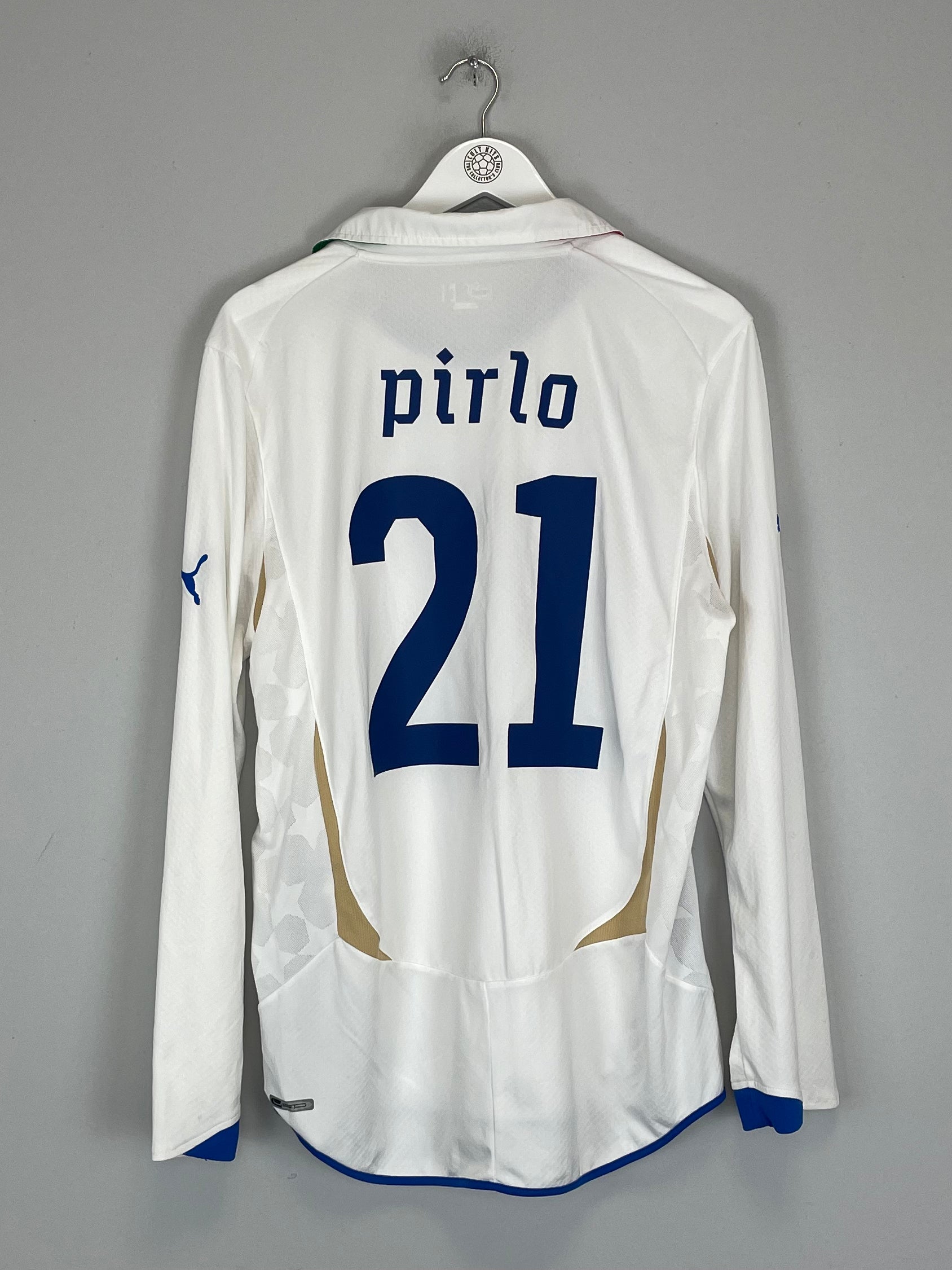 Shop 2010/11 ITALY PIRLO #21 L/S AWAY SHIRT (L) PUMA, classic football shirts, vintage football shirts & retro soccer jerseys at Cult Kits