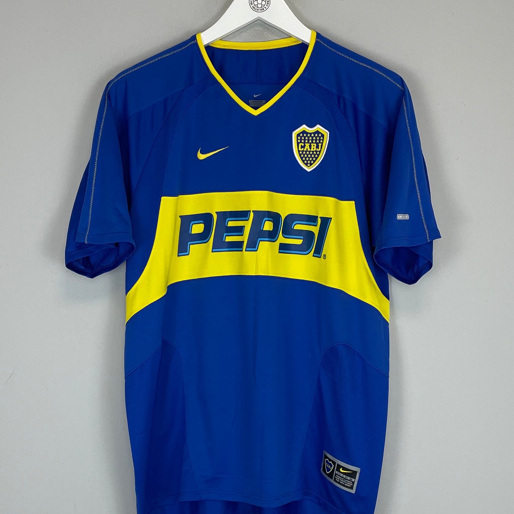 Shop 2003/04 BOCA JUNIORS HOME SHIRT (M) NIKE, classic football shirts, vintage football shirts & retro soccer jerseys at Cult Kits