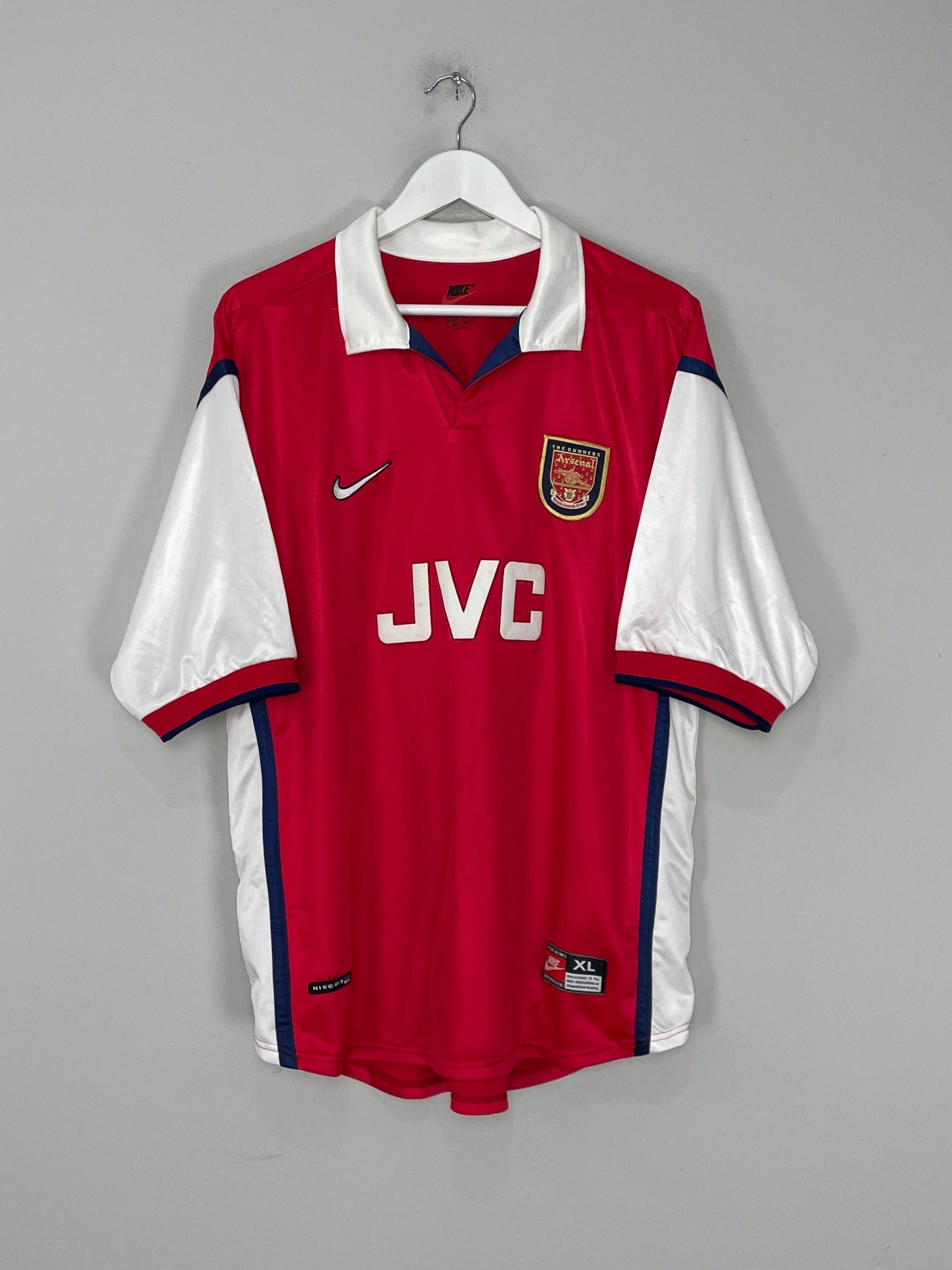 Shop 1998/99 ARSENAL BERGKAMP #10 HOME SHIRT (XL) NIKE, classic football shirts, vintage football shirts & retro soccer jerseys at Cult Kits