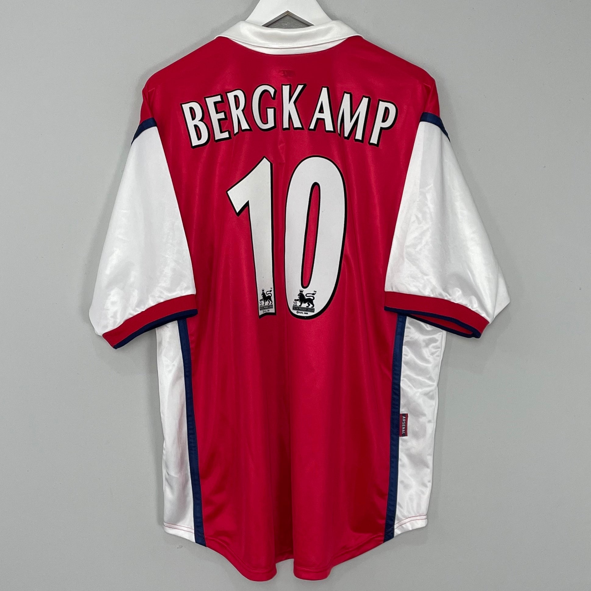 Shop 1998/99 ARSENAL BERGKAMP #10 HOME SHIRT (XL) NIKE, classic football shirts, vintage football shirts & retro soccer jerseys at Cult Kits