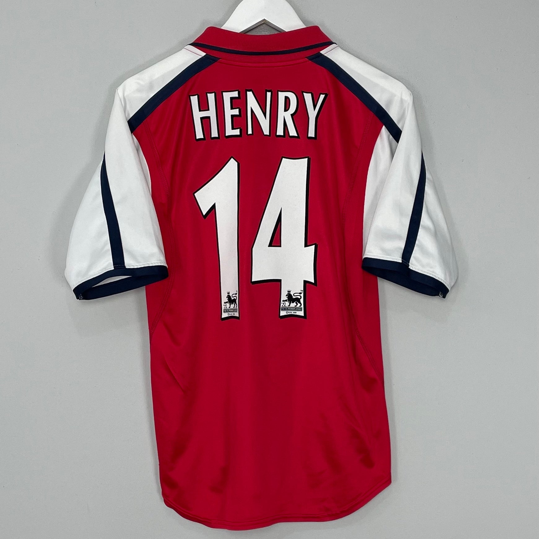 Shop 2000/02 ARSENAL HENRY #14 HOME SHIRT (S) NIKE, classic football shirts, vintage football shirts & retro soccer jerseys at Cult Kits