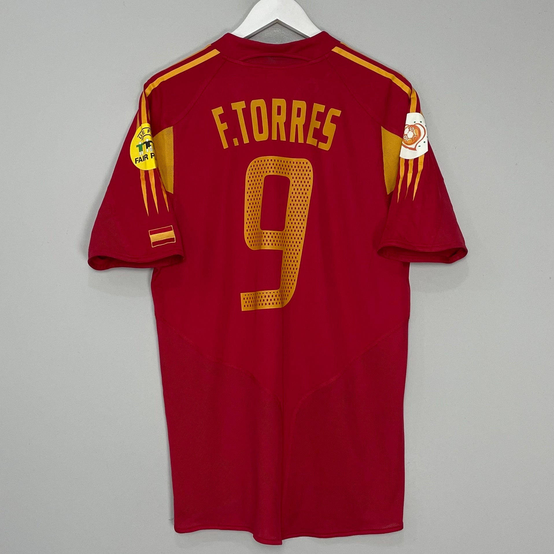 Shop 2004/06 SPAIN F.TORRES #9 HOME SHIRT (M) ADIDAS, classic football shirts, vintage football shirts & retro soccer jerseys at Cult Kits