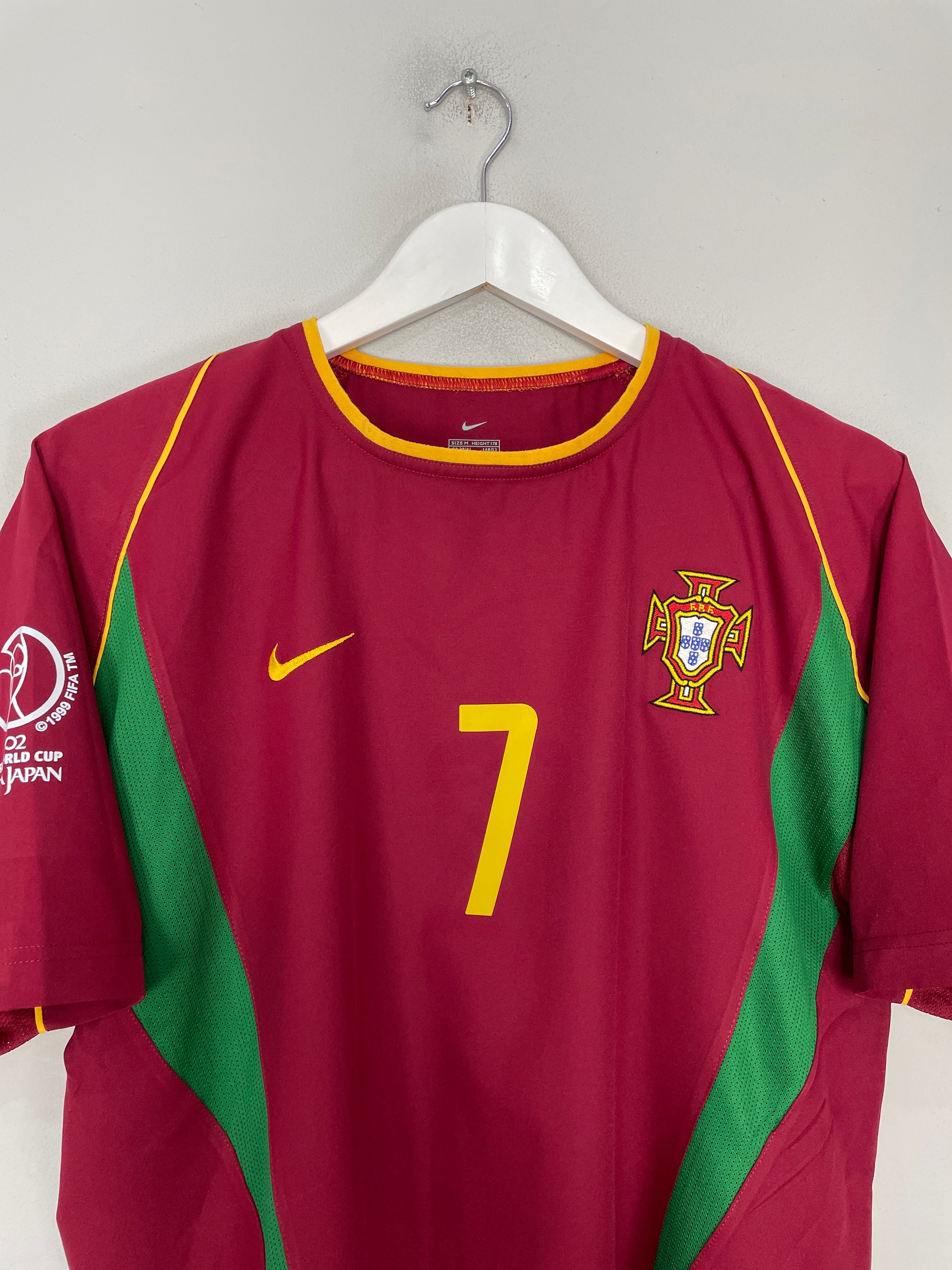 Shop 2002/04 PORTUGAL FIGO #7 HOME SHIRT (M) NIKE, classic football shirts, vintage football shirts & retro soccer jerseys at Cult Kits