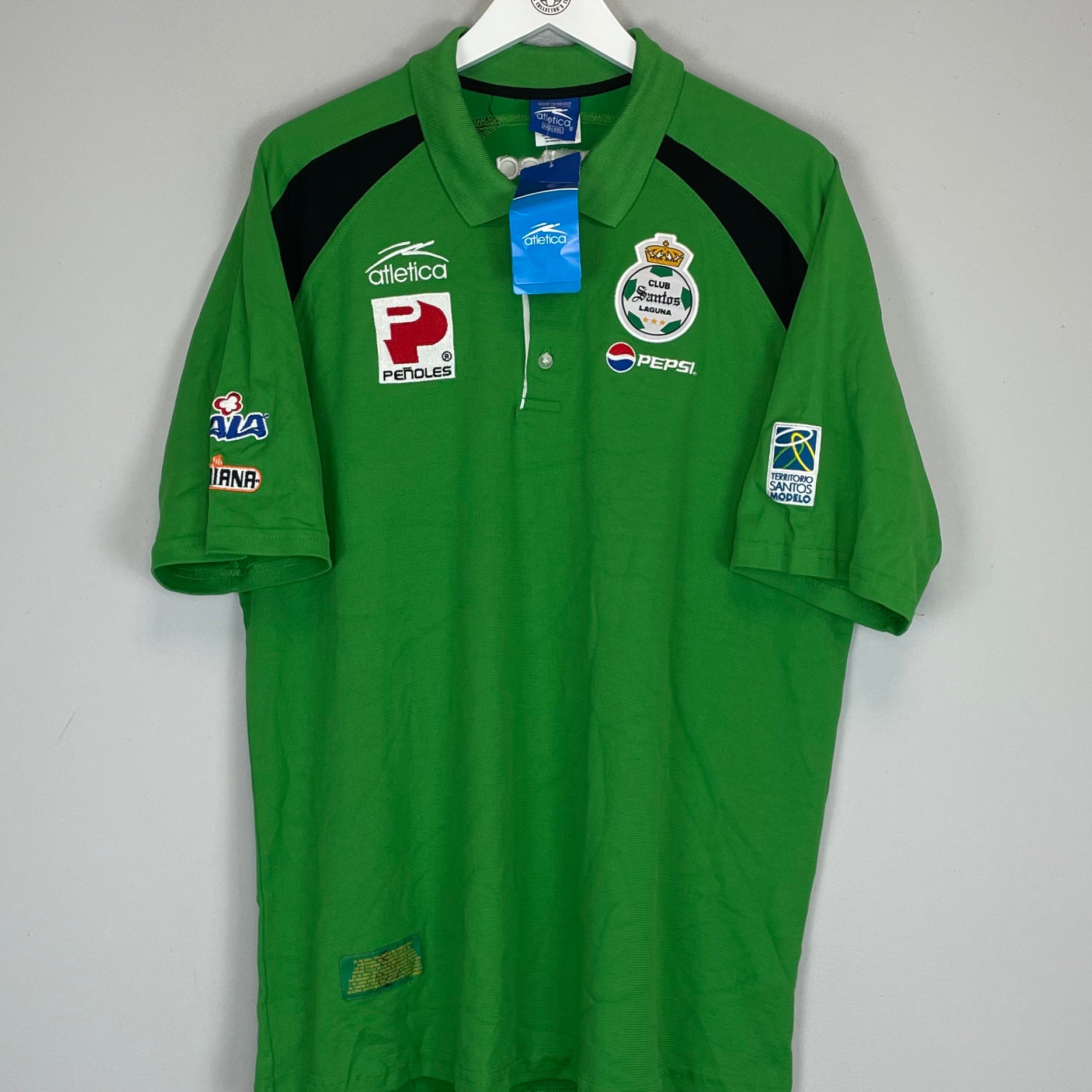 Shop 2009/10 SANTOS LAGUNA *BNWT* POLO SHIRT (XXL) ATLETICA, classic football shirts, vintage football shirts & retro soccer jerseys at Cult Kits
