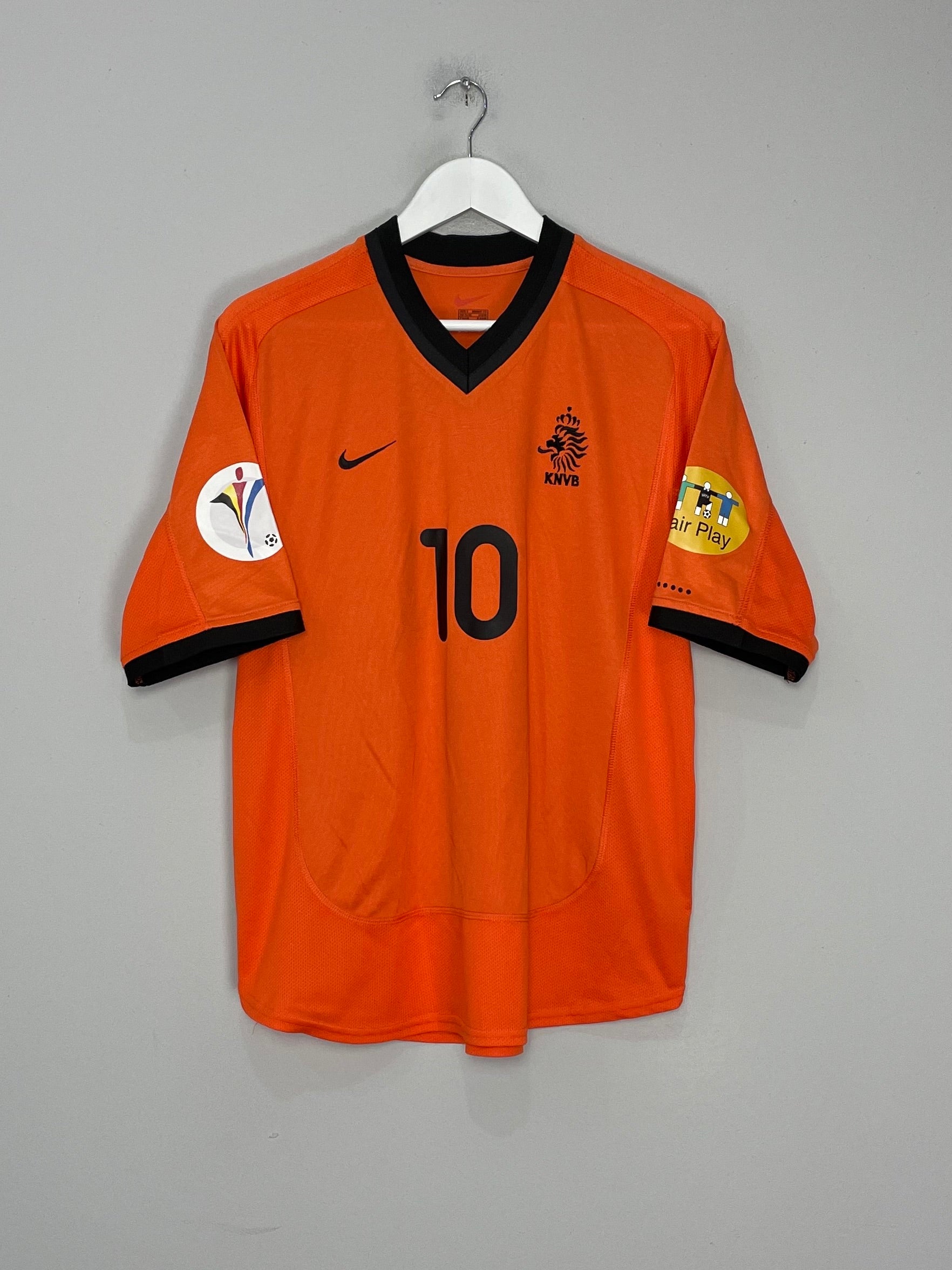 Shop 2000/02 NETHERLANDS BERGKAMP #10 HOME SHIRT (S) NIKE, classic football shirts, vintage football shirts & retro soccer jerseys at Cult Kits