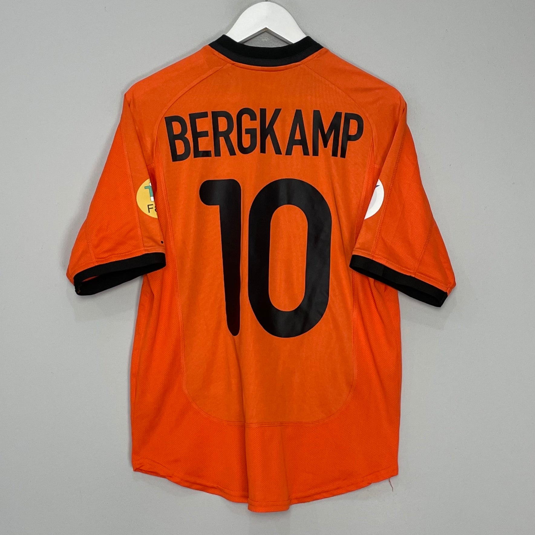 Shop 2000/02 NETHERLANDS BERGKAMP #10 HOME SHIRT (S) NIKE, classic football shirts, vintage football shirts & retro soccer jerseys at Cult Kits