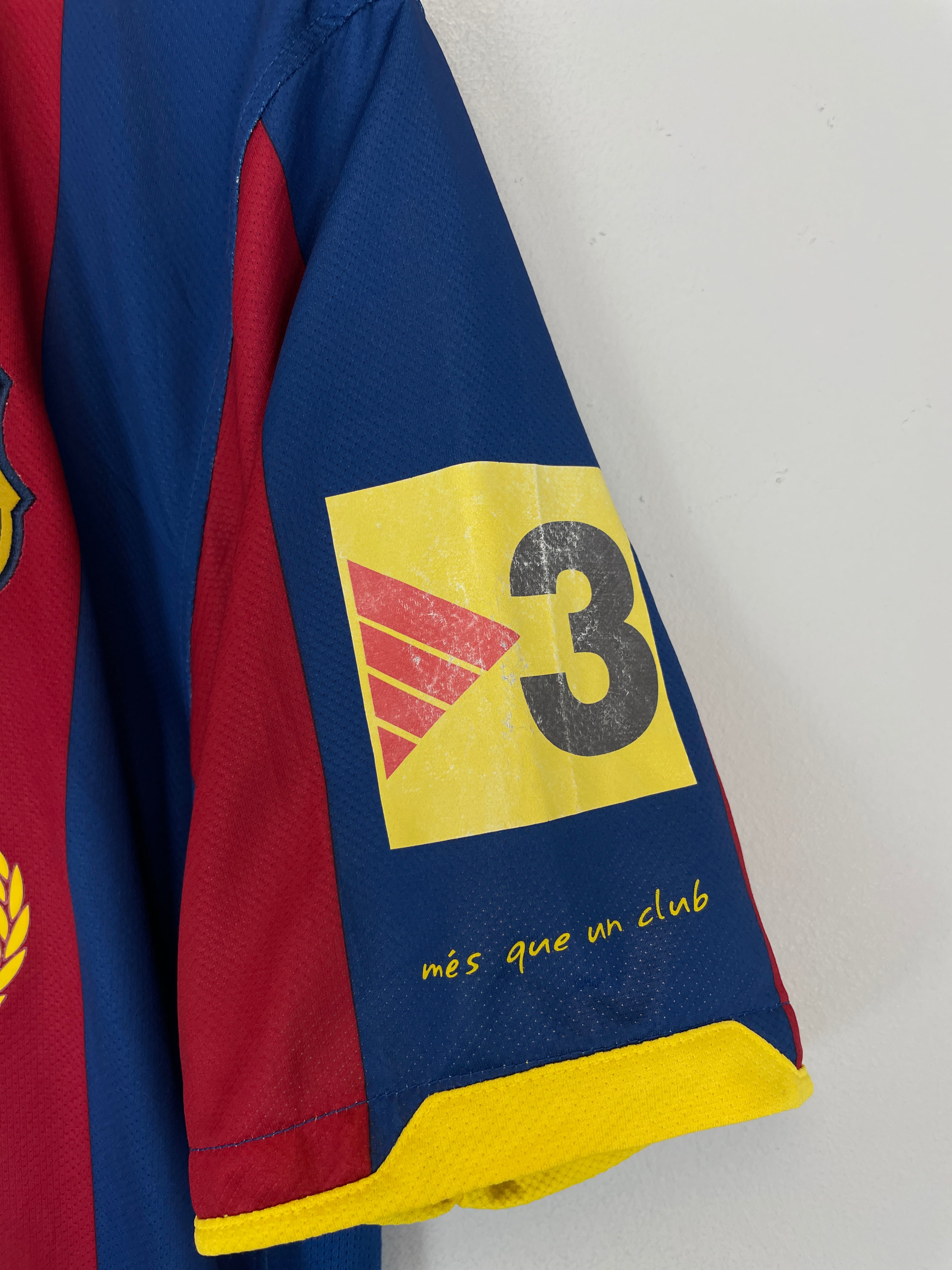Shop 2010/11 BARCELONA DAVID VILLA #7 HOME SHIRT (L) NIKE, classic football shirts, vintage football shirts & retro soccer jerseys at Cult Kits