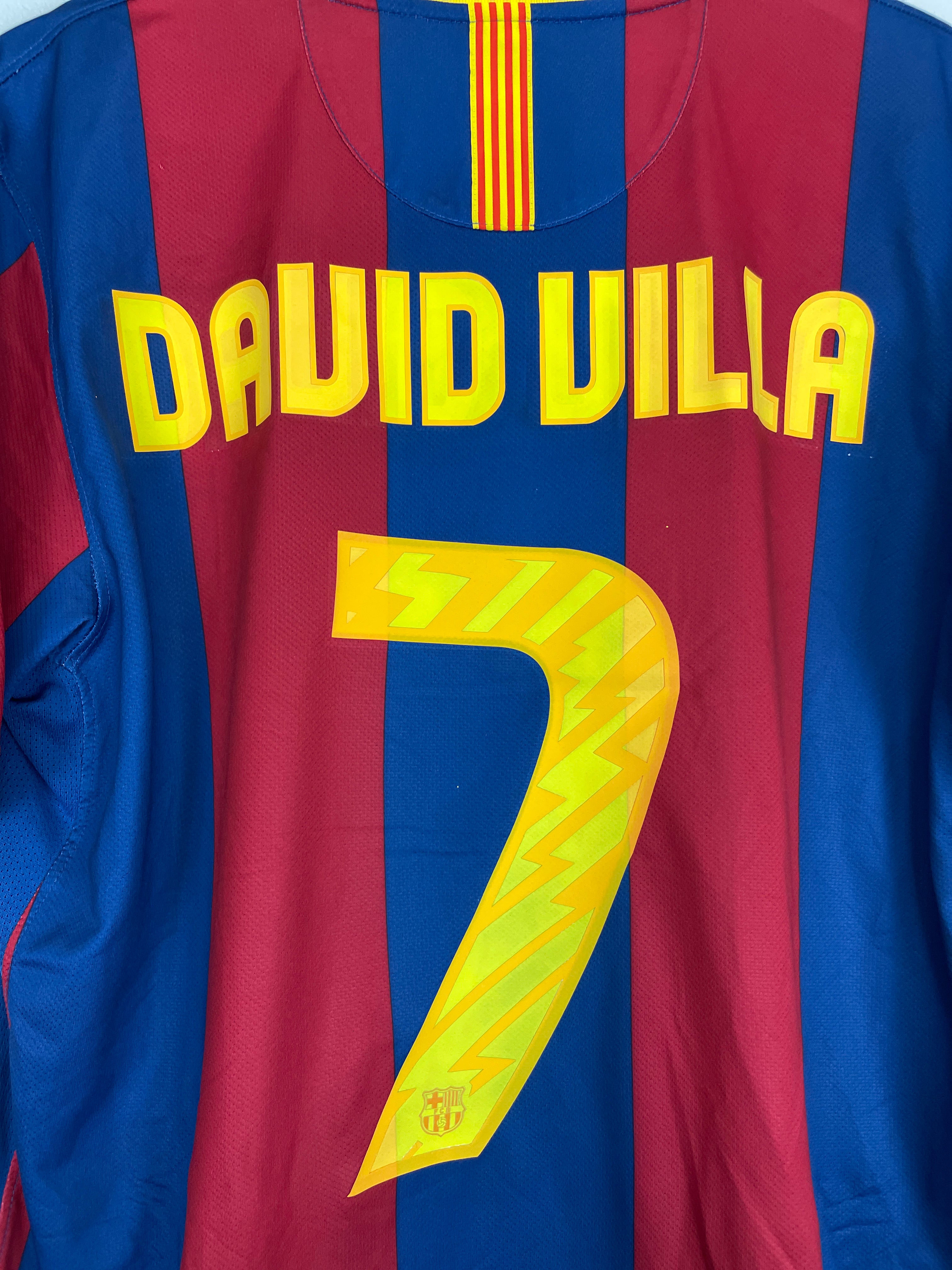 Shop 2010/11 BARCELONA DAVID VILLA #7 HOME SHIRT (L) NIKE, classic football shirts, vintage football shirts & retro soccer jerseys at Cult Kits