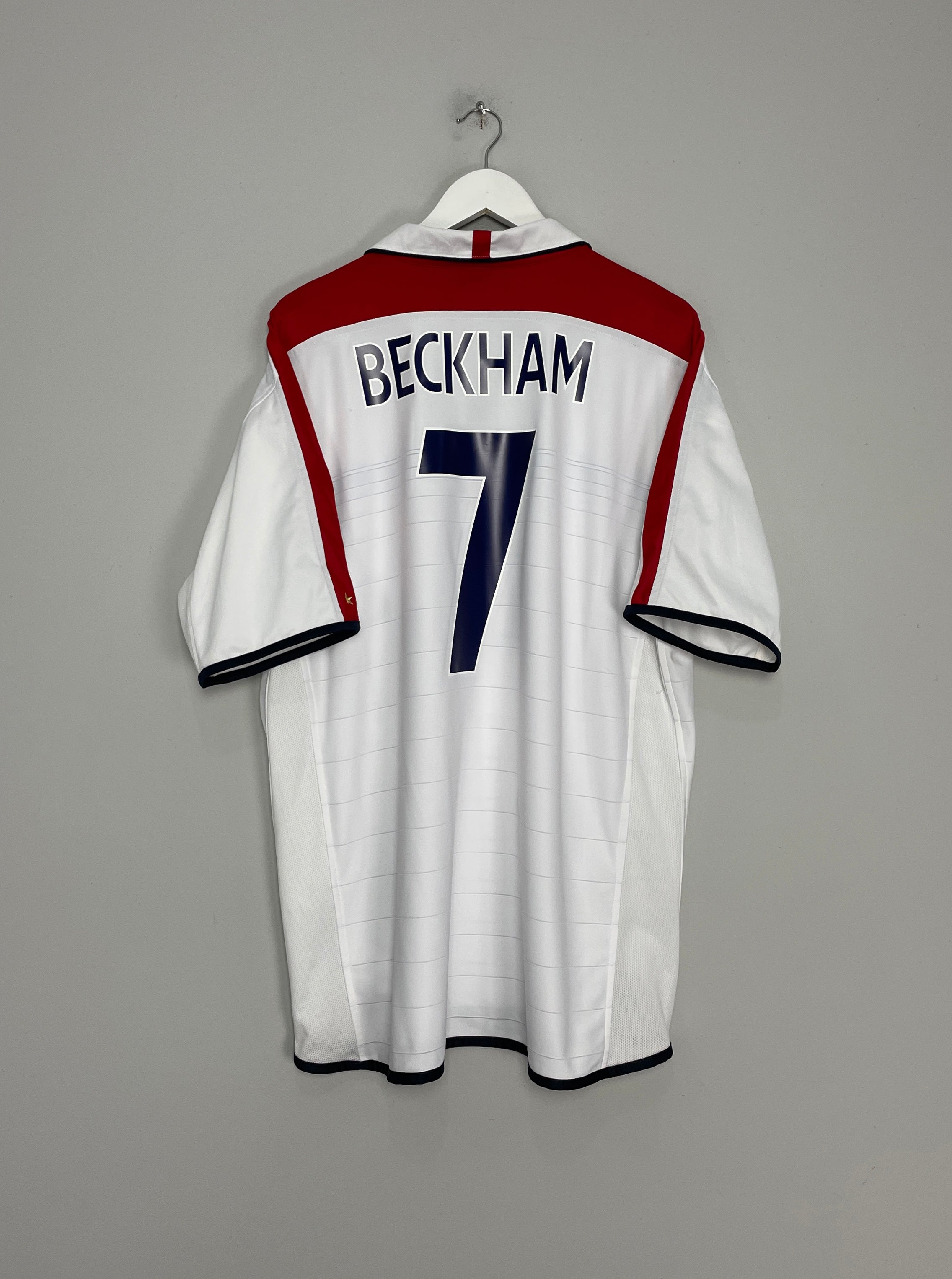 Shop 2003/05 ENGLAND BECKHAM #7 HOME SHIRT (XXL) UMBRO, classic football shirts, vintage football shirts & retro soccer jerseys at Cult Kits