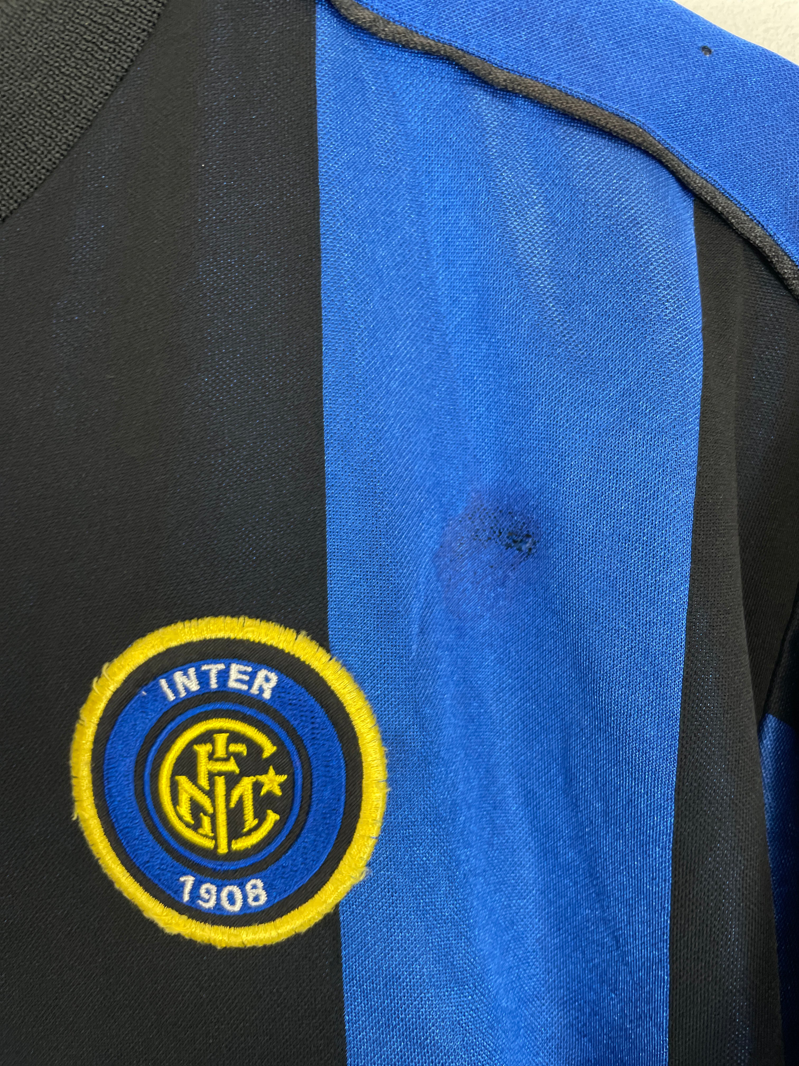 Shop 1999/00 INTER MILAN RONALDO #9 HOME SHIRT (L) NIKE, classic football shirts, vintage football shirts & retro soccer jerseys at Cult Kits