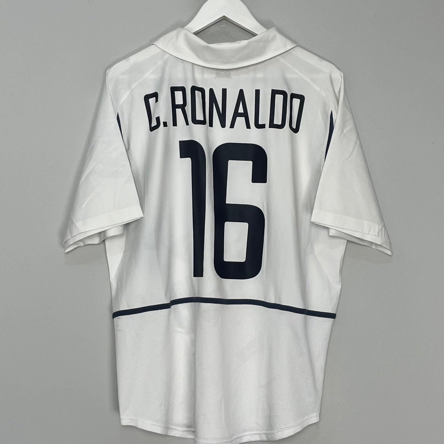 Shop 2002/04 PORTUGAL C.RONALDO #16 AWAY SHIRT (L) NIKE, classic football shirts, vintage football shirts & retro soccer jerseys at Cult Kits