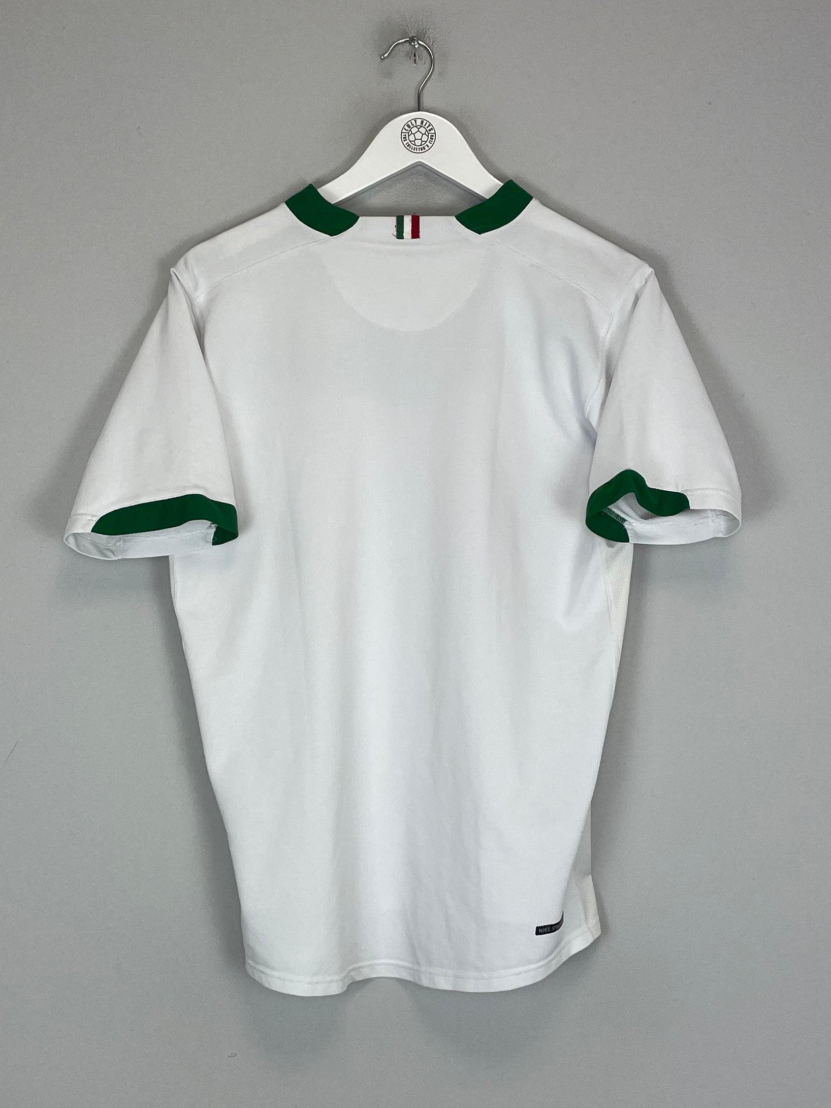 Shop 2006/07 MEXICO AWAY SHIRT (M) NIKE, classic football shirts, vintage football shirts & retro soccer jerseys at Cult Kits